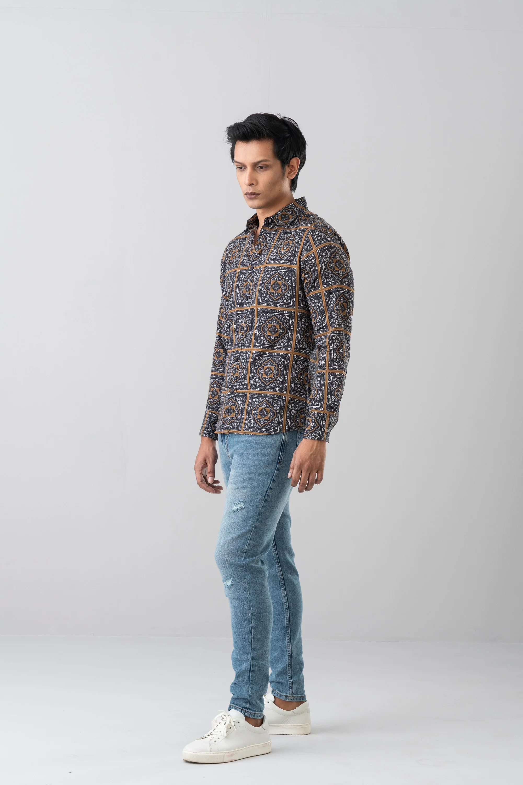 Slim Fit Printed Casual Shirt - Image 3