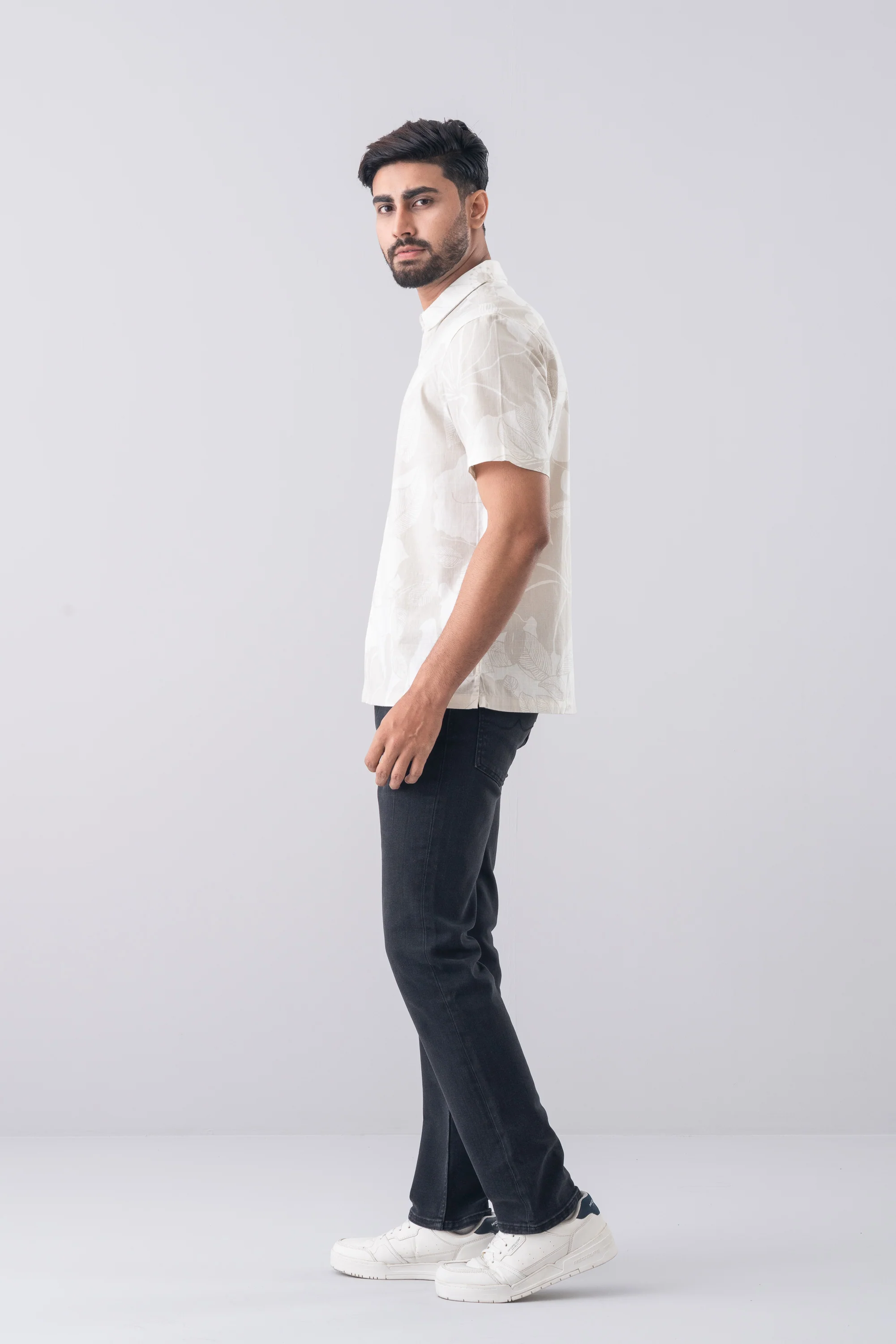 Regular Fit Printed Casual Shirt - Image 3