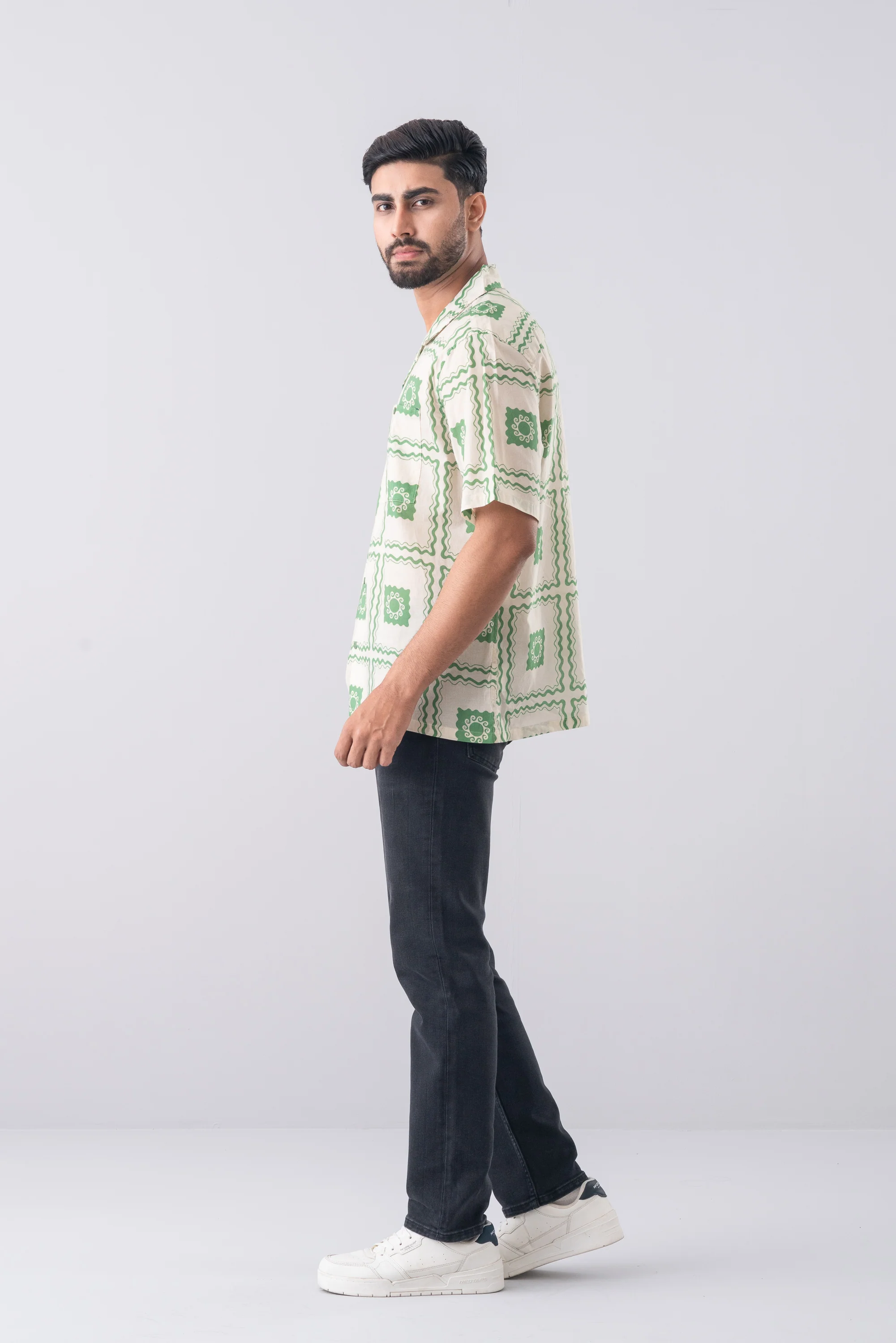 Boxy Fit Printed Casual Shirt - Image 3