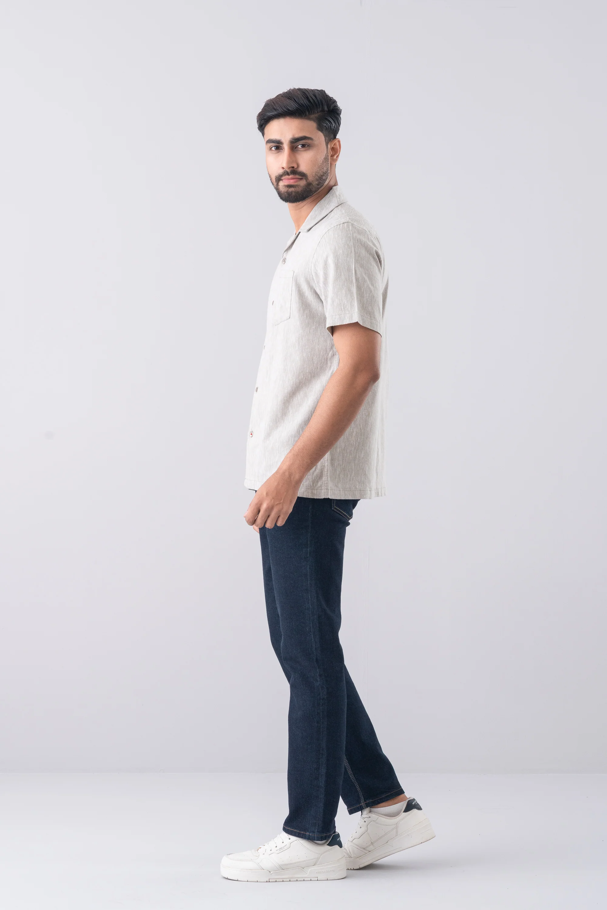 Regular Fit Solid Casual Shirt - Image 3