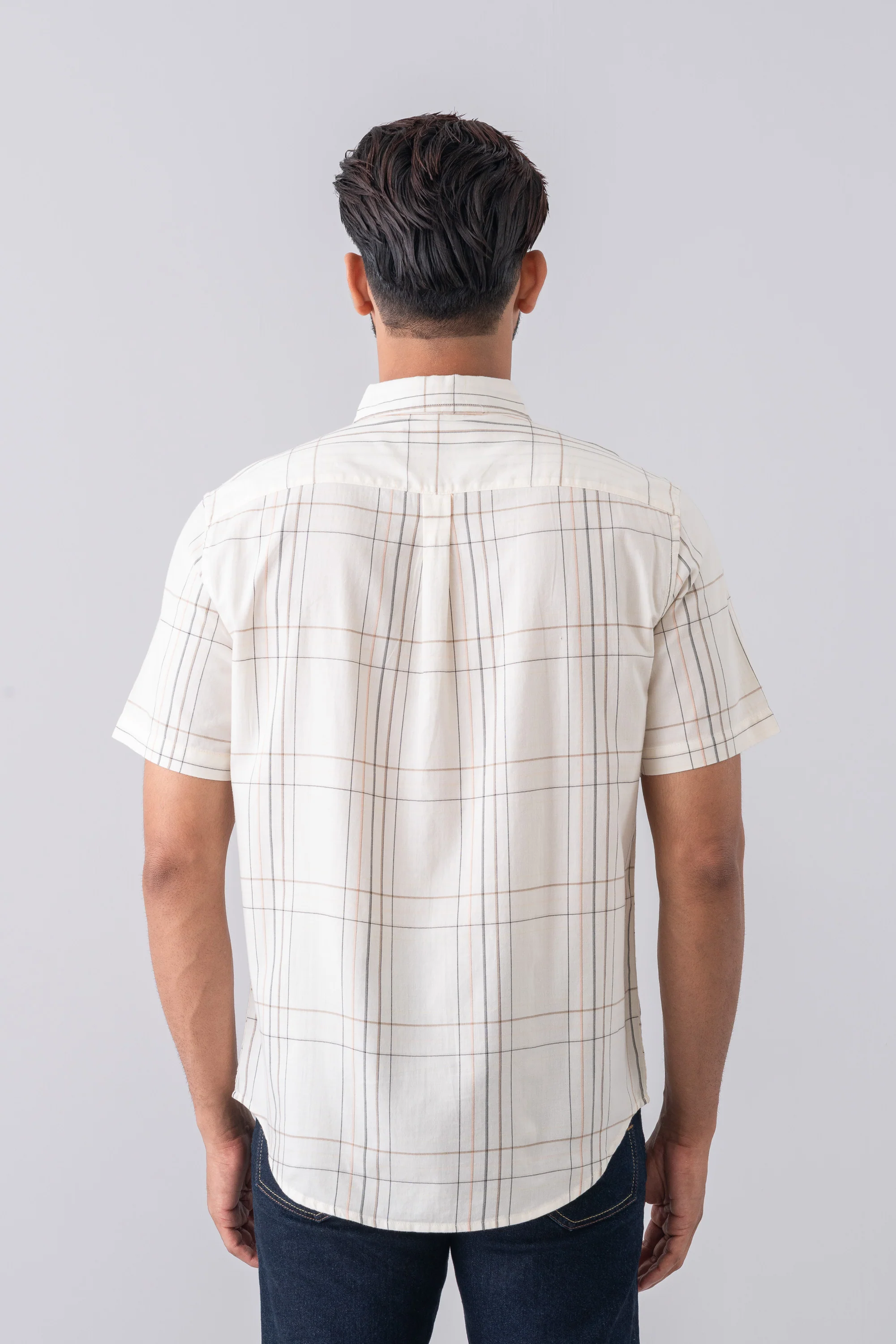 Regular Fit Checkered Casual Shirt - Image 4