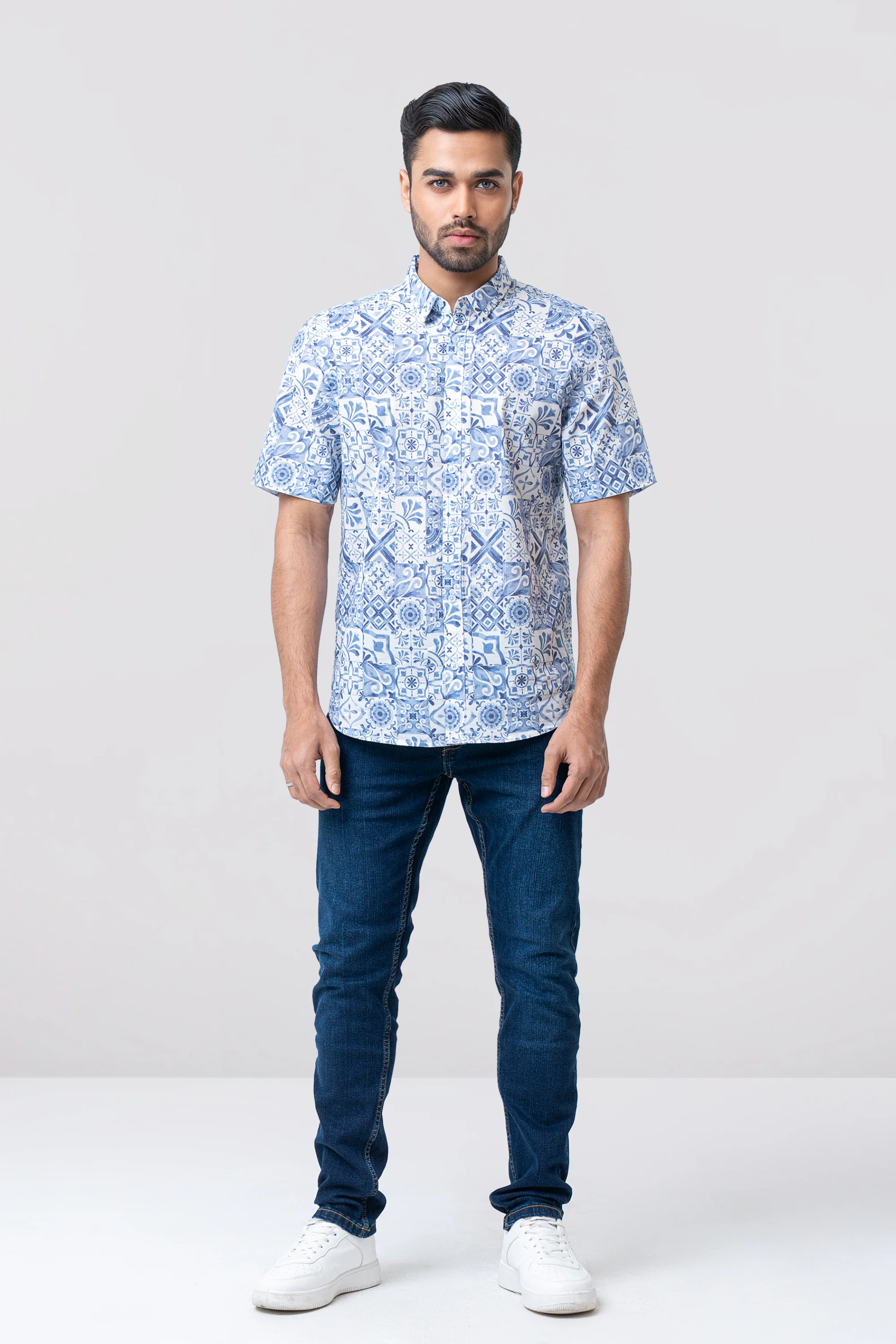 Regular Fit Printed Casual Shirt - Image 3