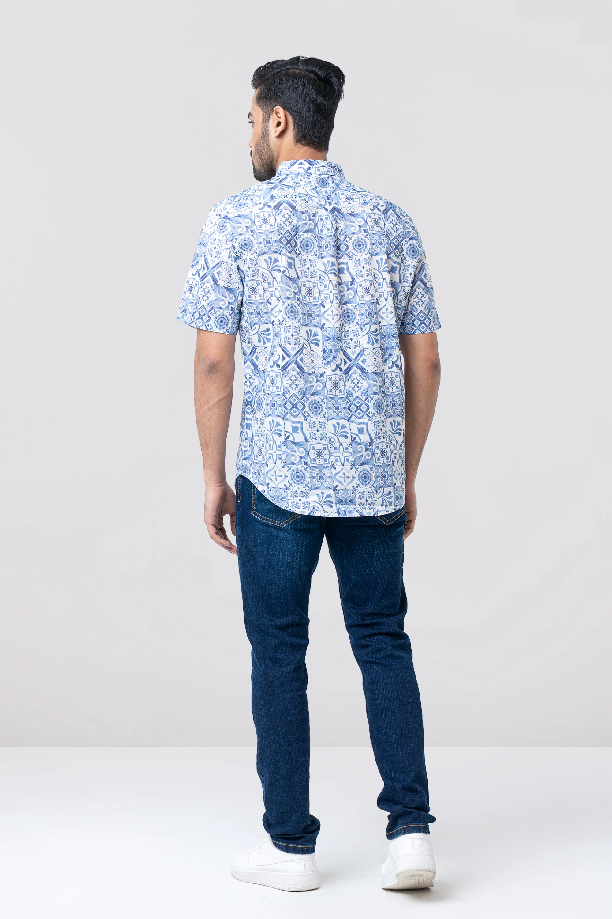 Regular Fit Printed Casual Shirt - Image 4
