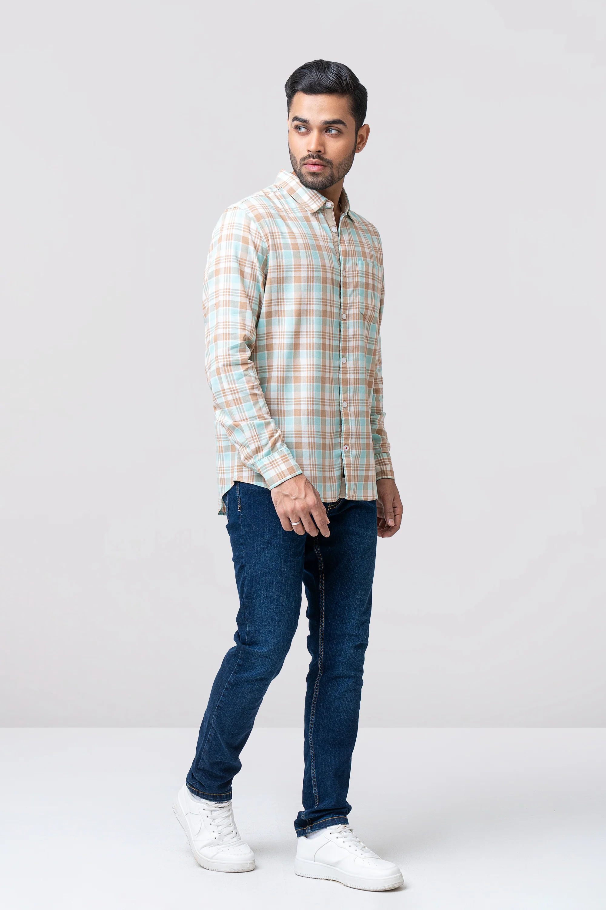 Regular Fit Checkered Casual Shirt - Image 3