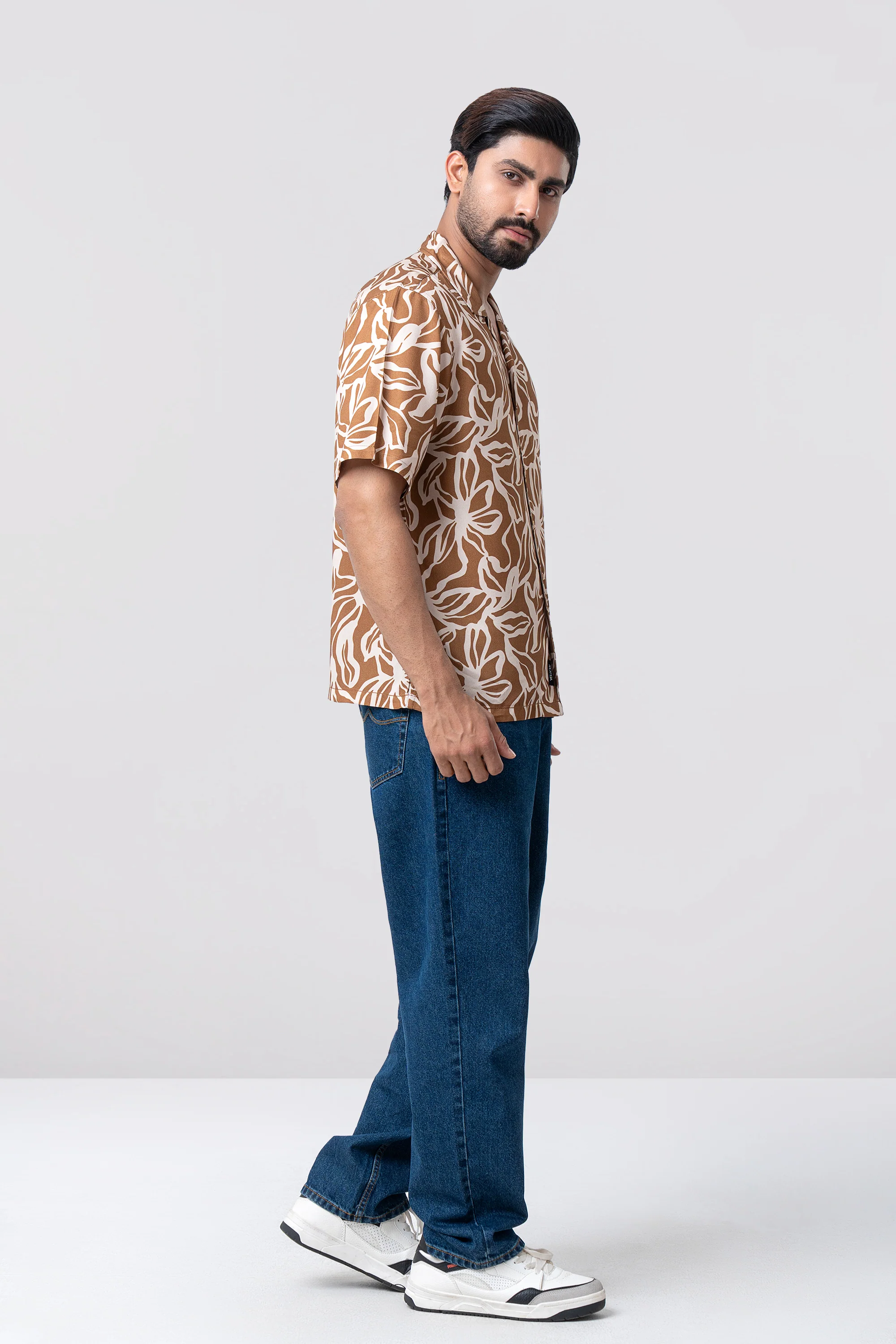 Relaxed Fit Printed Casual Shirt with Lapel Collar - Image 3