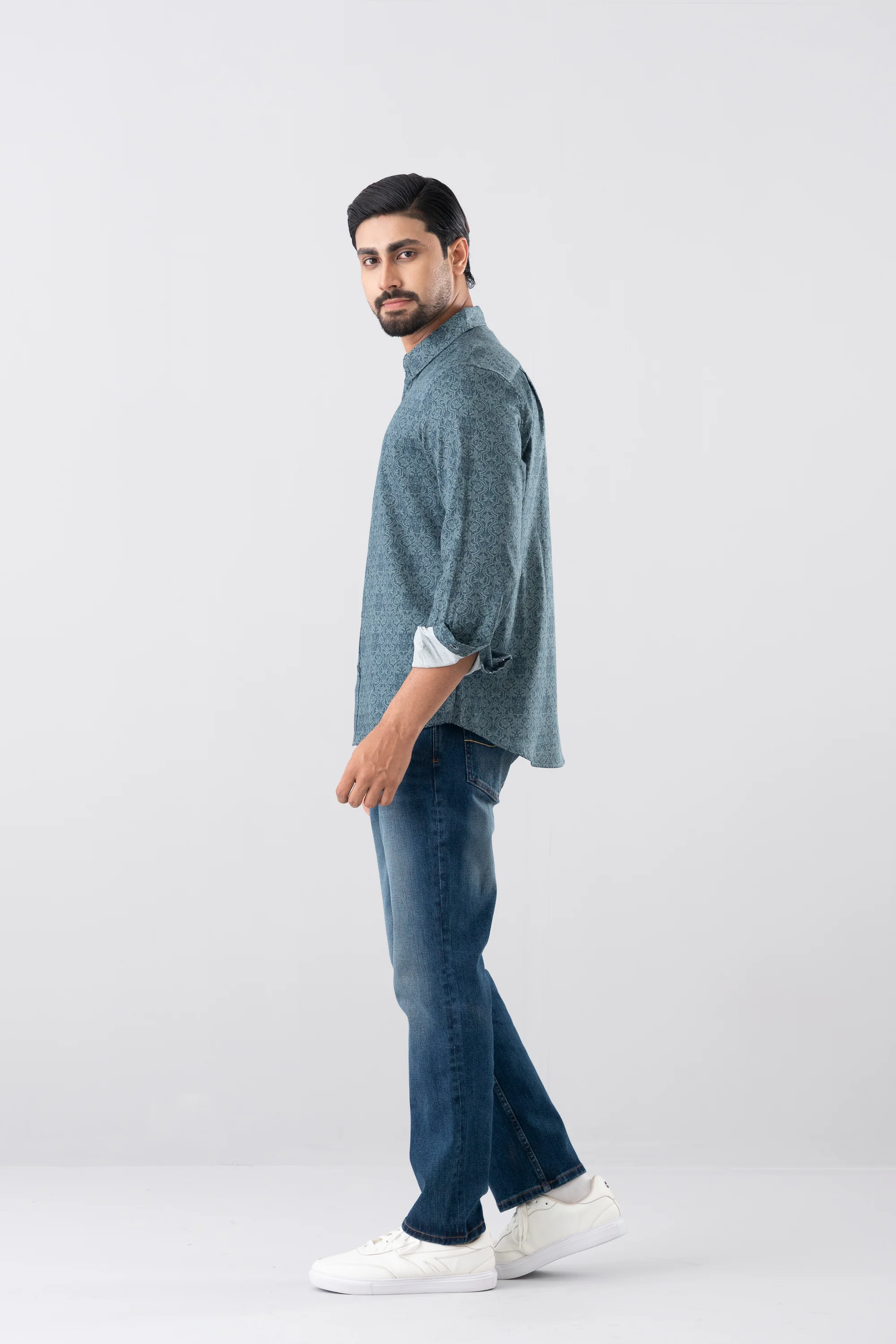 Regular Fit Printed Casual Shirt - Image 9