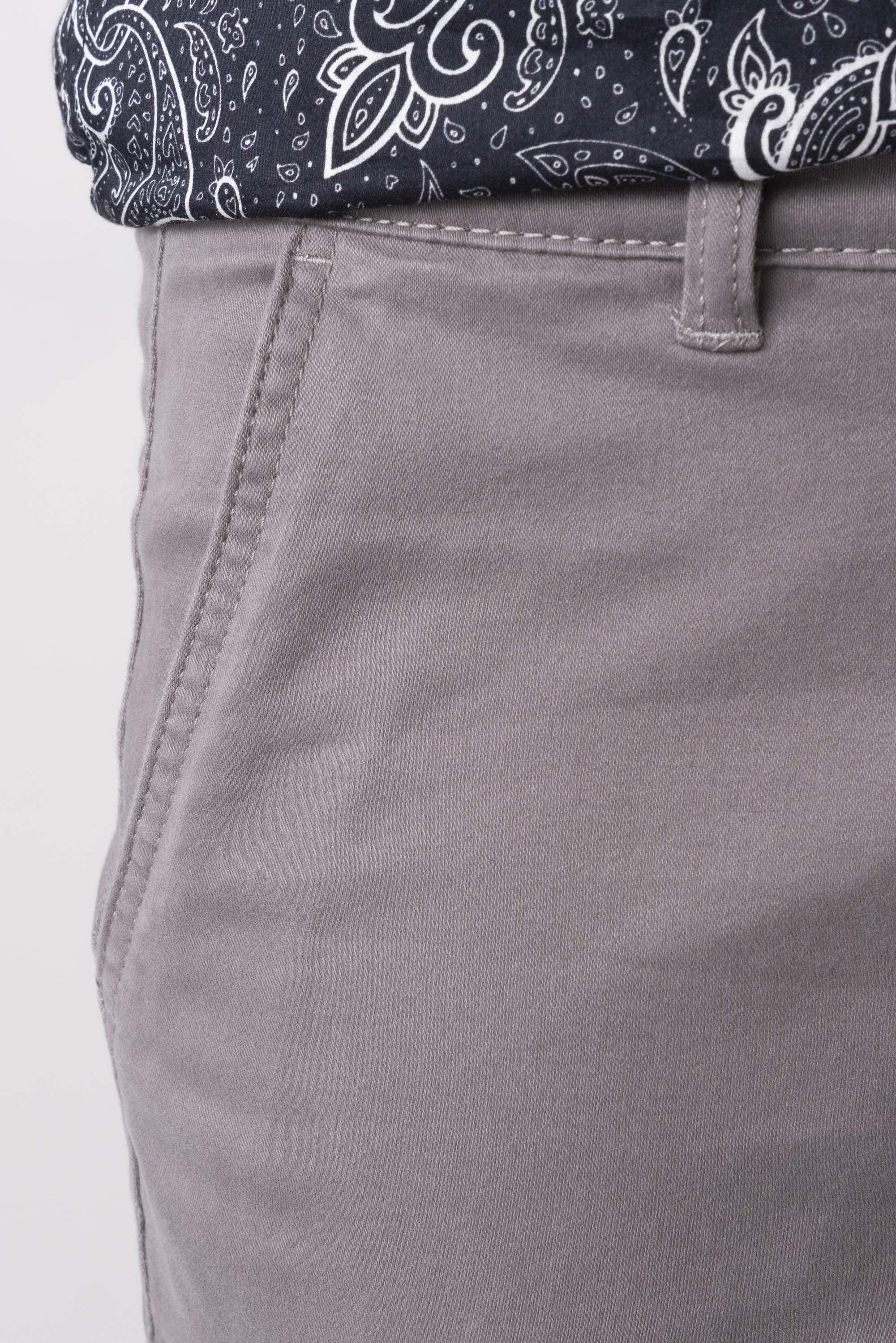 Skinny Fit Solid Chinos - Image 14