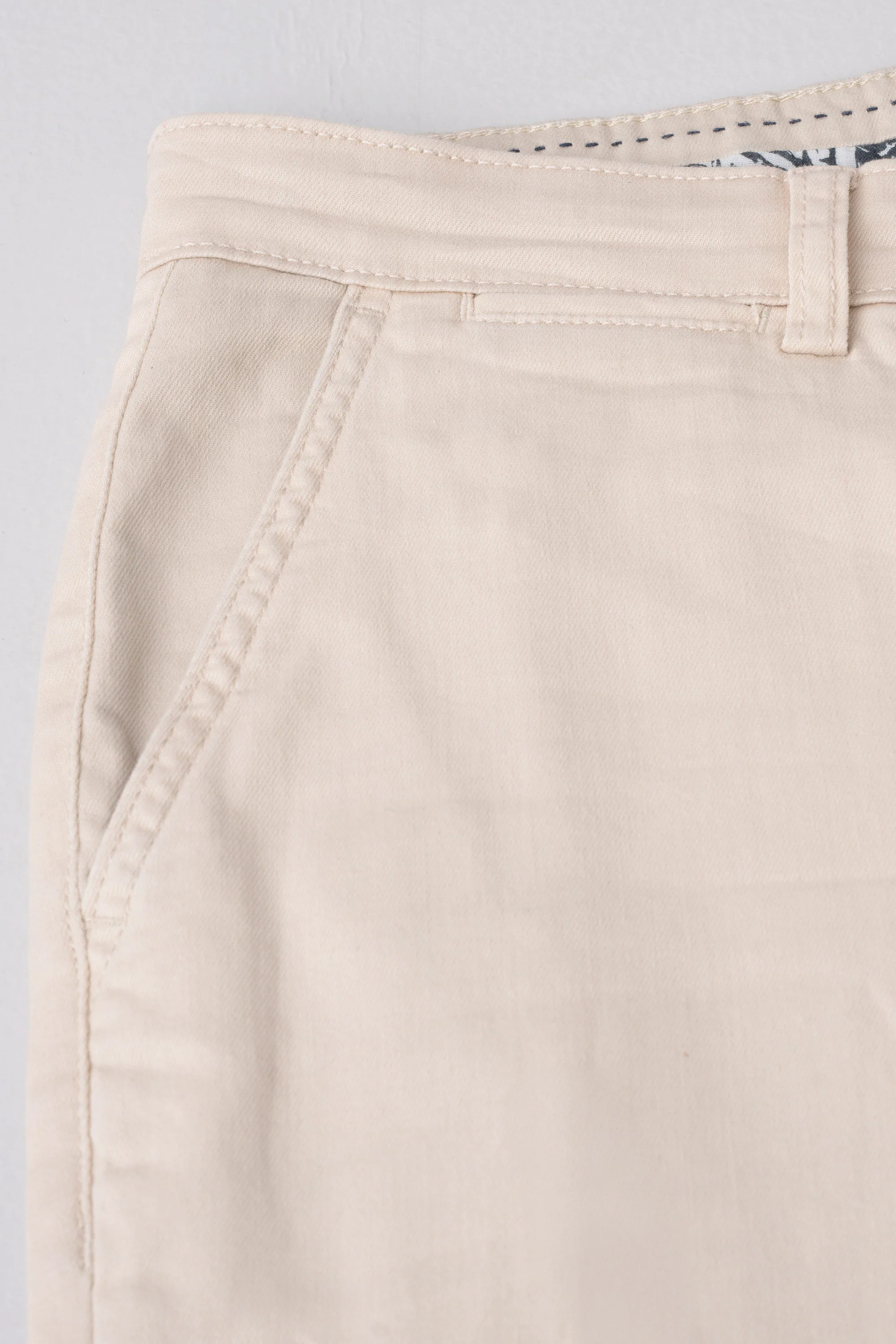 Regular Fit Solid Chinos - Image 12