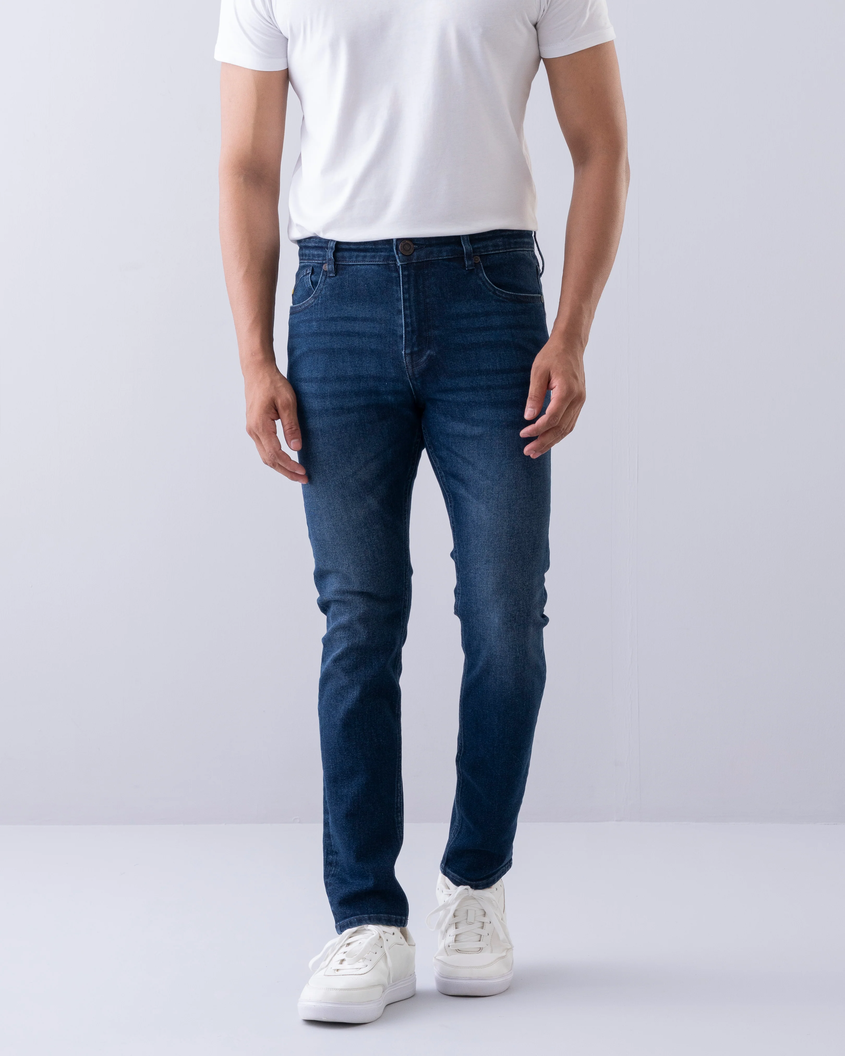 Tapered fit Pale Blue Jeans