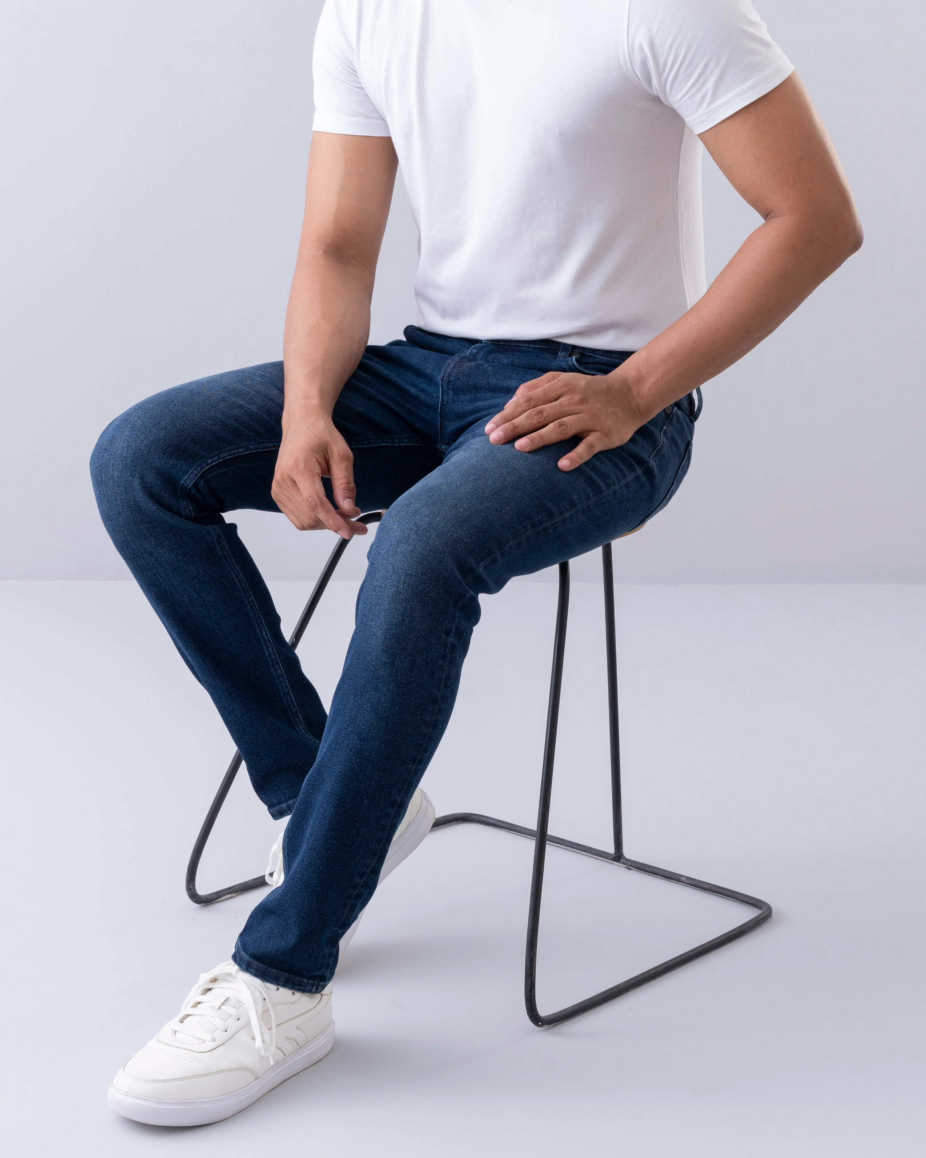 Tapered fit Pale Blue Jeans - Image 7
