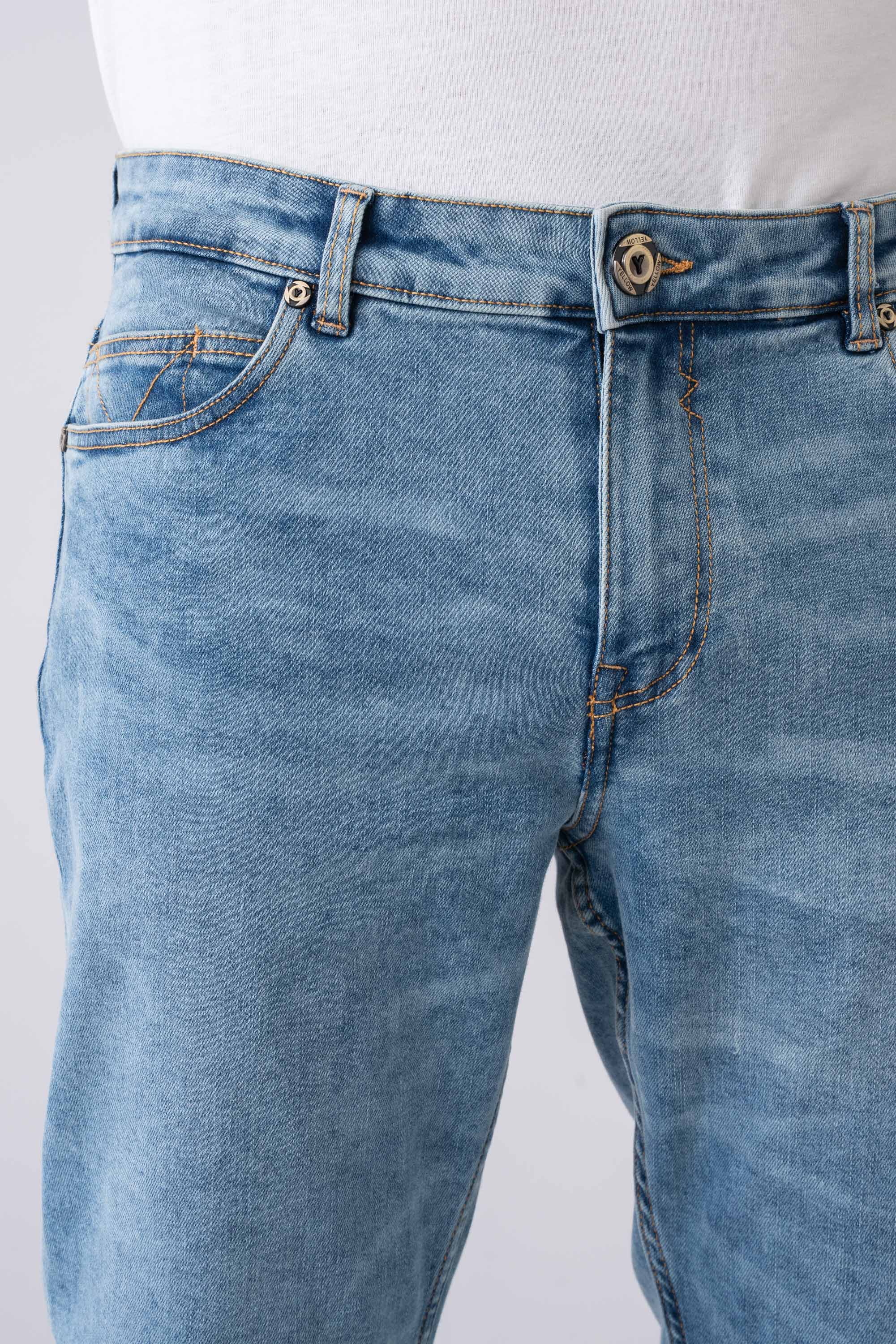Carrot Fit Clear Sky Jeans - Image 5