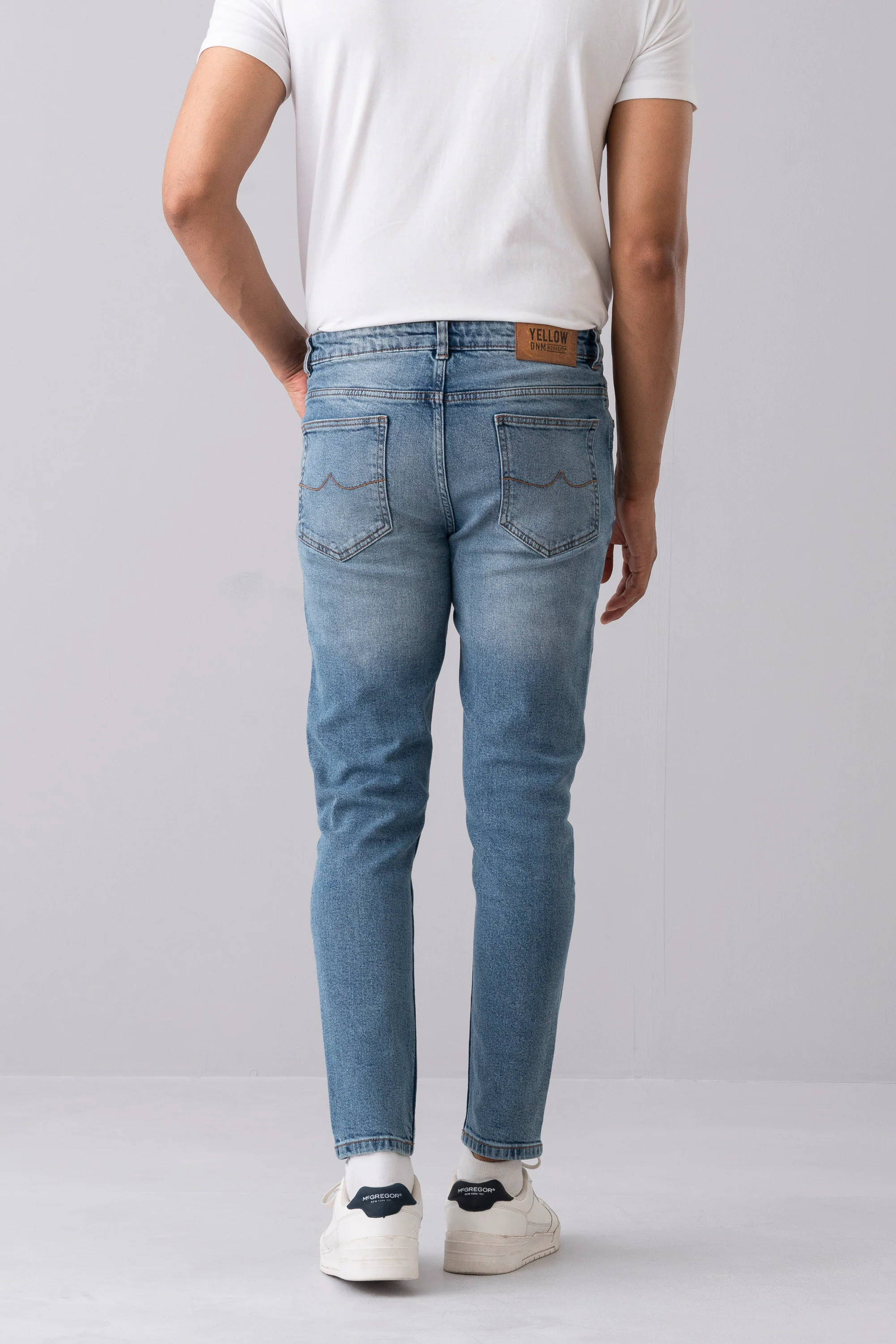 Carrot Fit Blue Jeans - Image 4