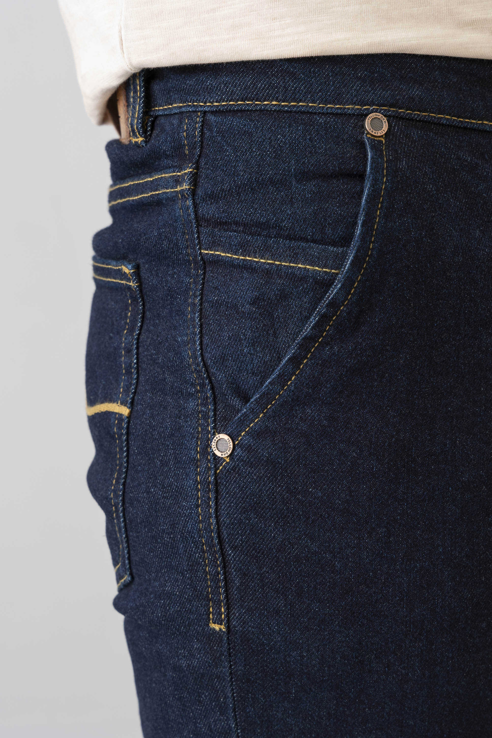 Straight Fit Raw Jeans - Image 5