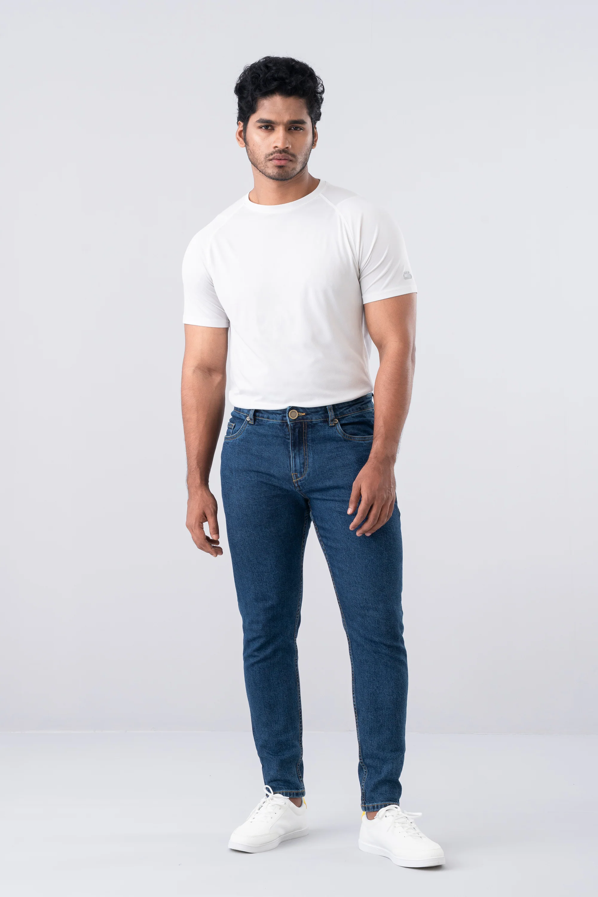 Carrot Fit Blue Jeans - Image 2