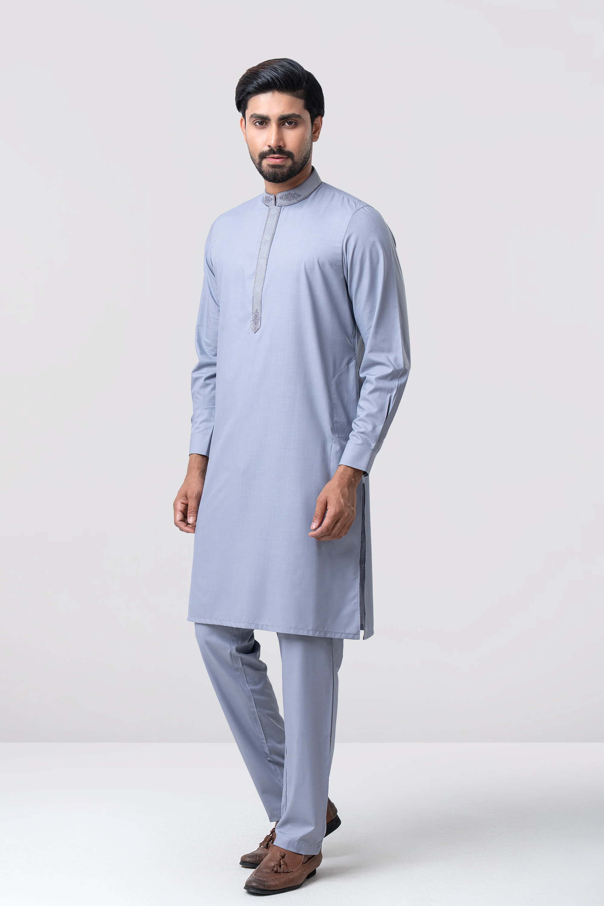 Regular Fit Embroidered Viscose Ethnic Kurta Set - Image 10