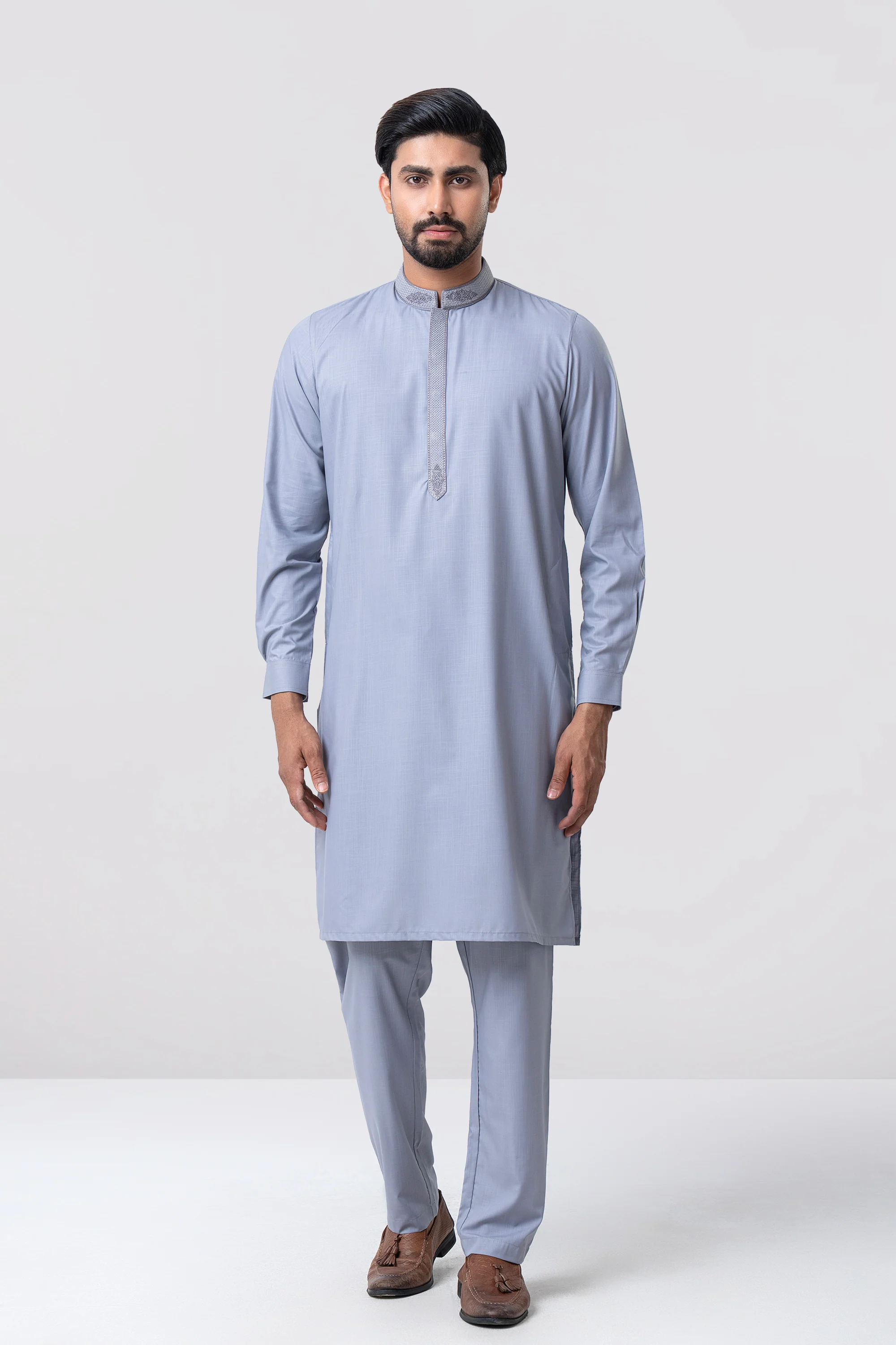 Regular Fit Embroidered Viscose Ethnic Kurta Set - Image 11