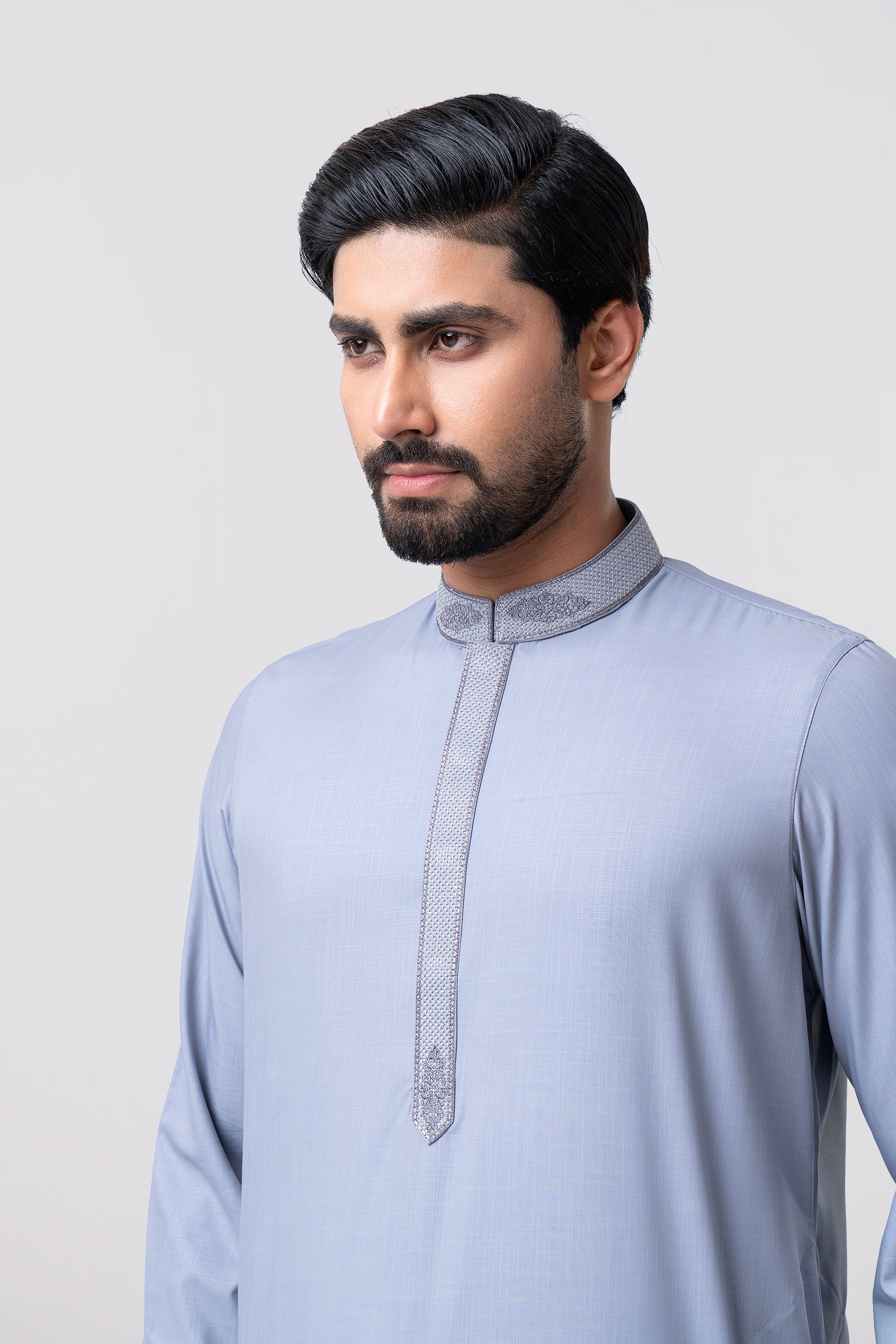 Regular Fit Embroidered Viscose Ethnic Kurta Set - Image 13
