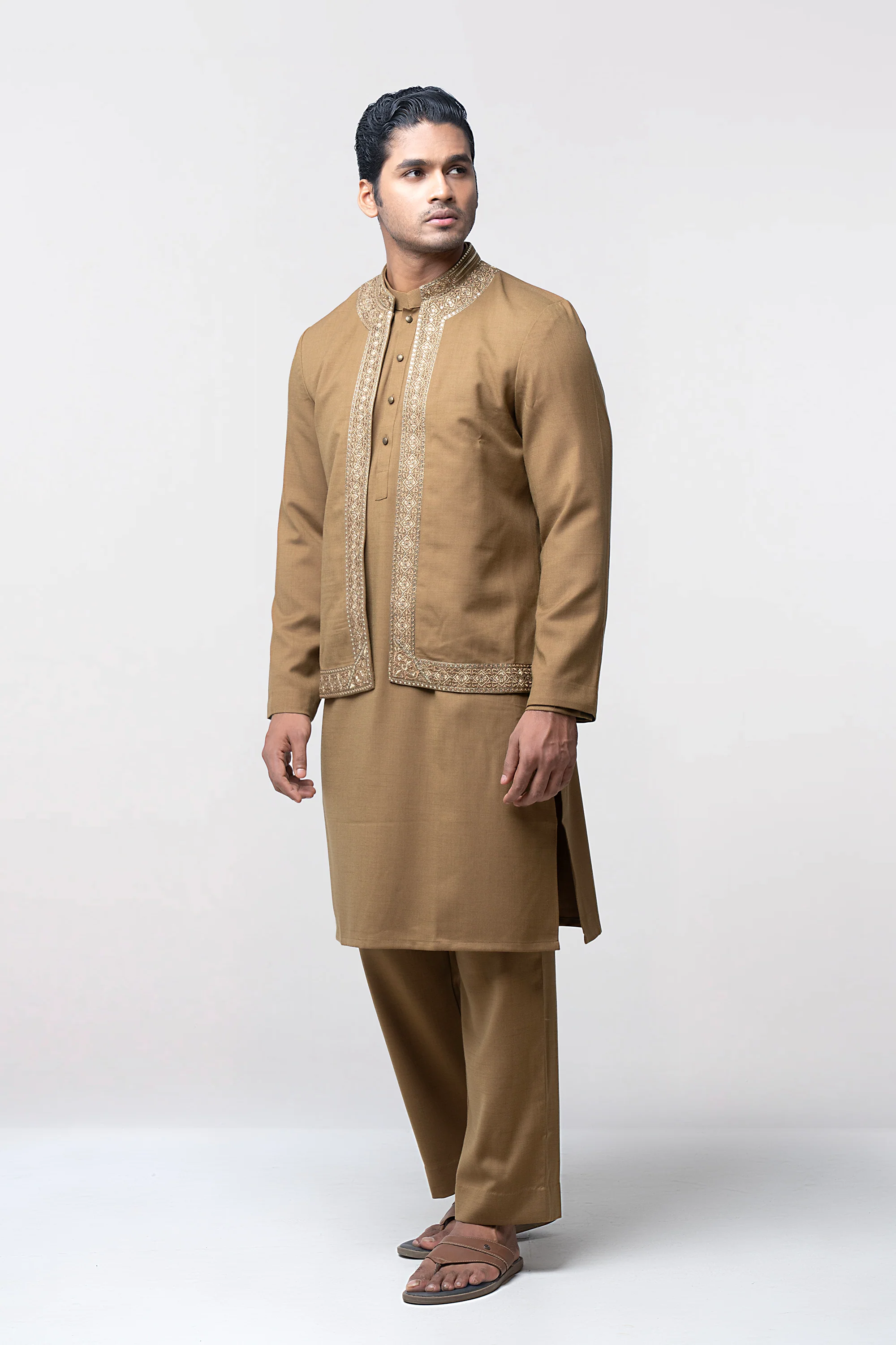 Regular Fit Embroidered Formal Ethnic Kurta Set - Image 3