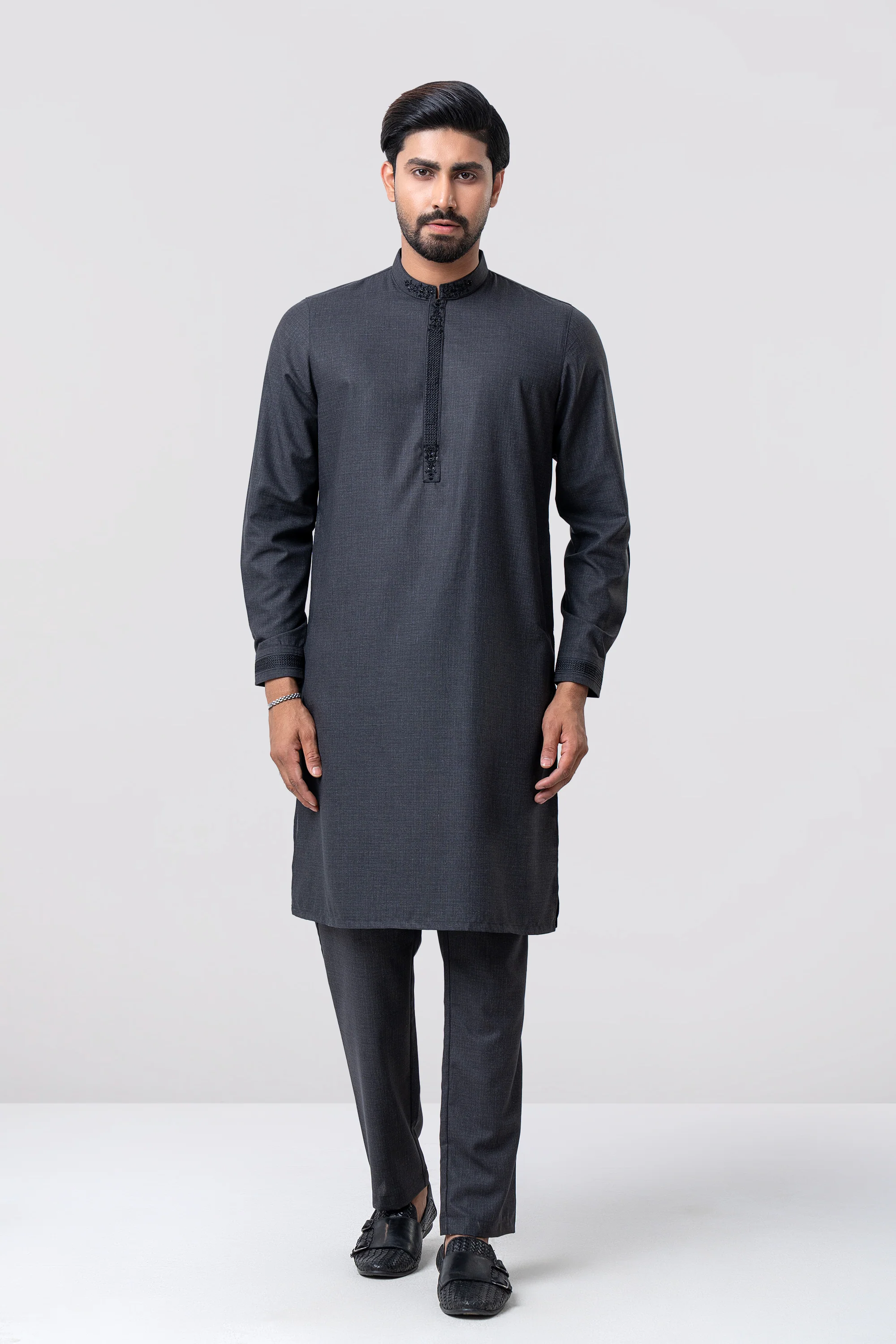 Regular Fit Embroidered Formal Ethnic Kurta Set - Image 13