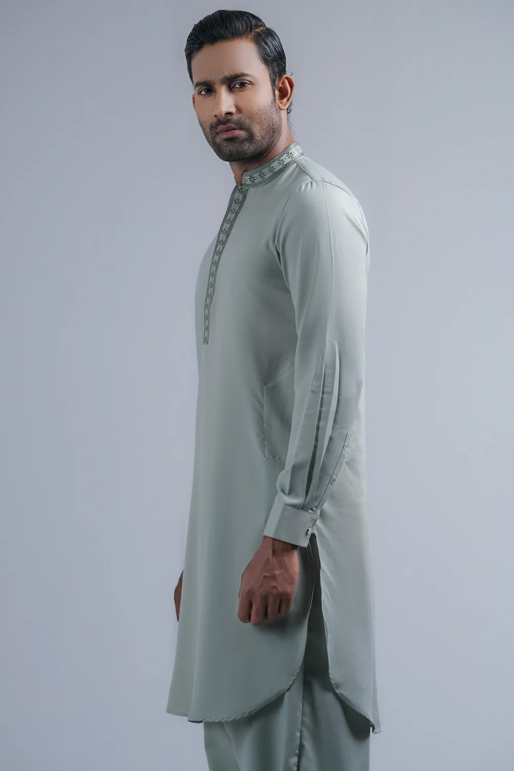 Regular Fit Embroidered Semi-Formal Kabli Set - Image 8