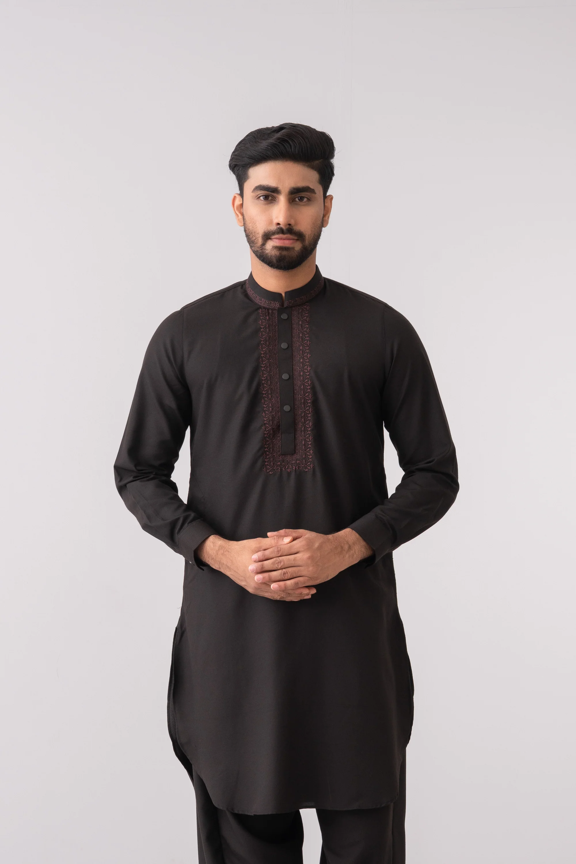 Regular Fit Embroidered Formal Kabli Set - Image 7