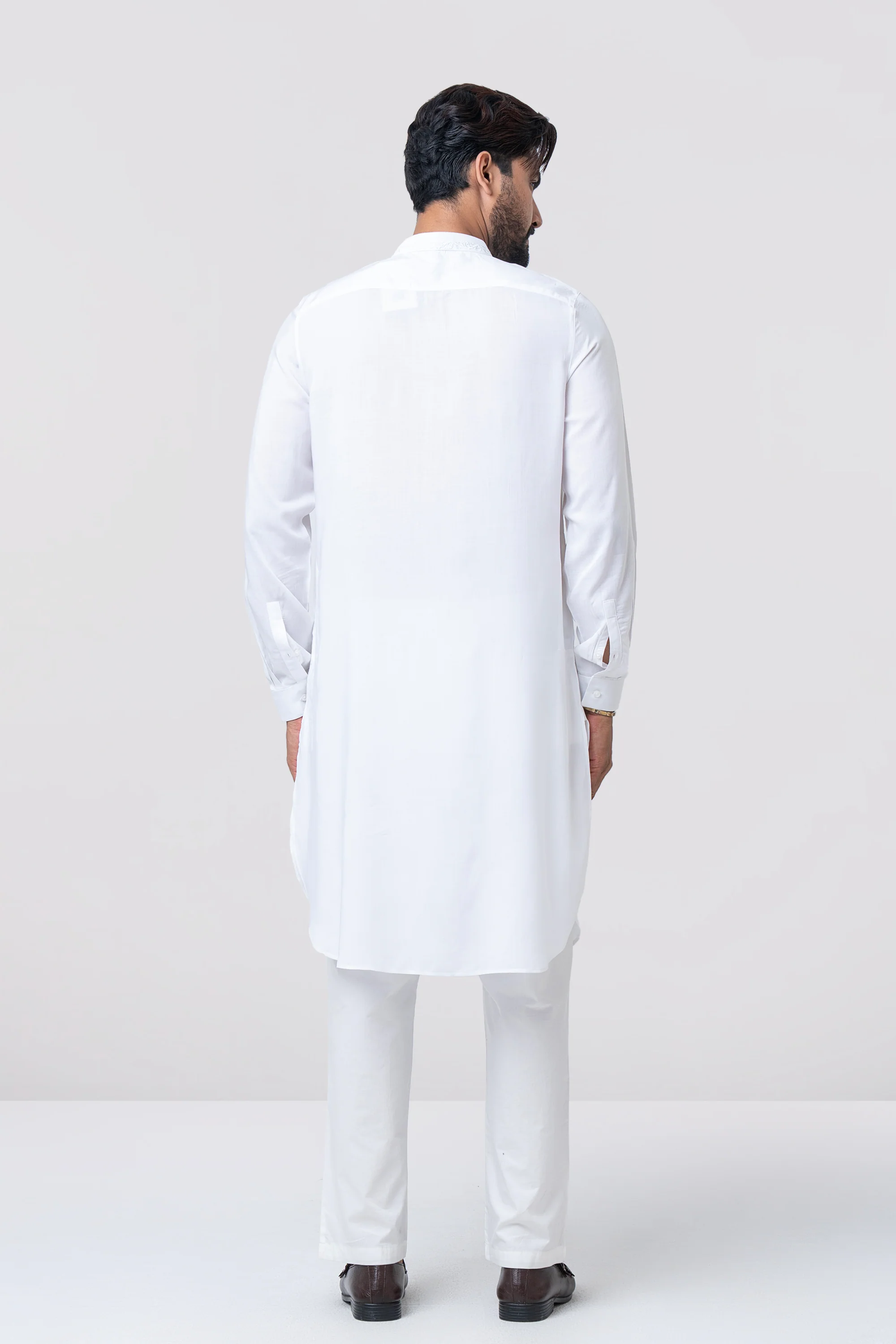 Regular Fit Embroidered Semi-Formal Kabli Set - Image 6