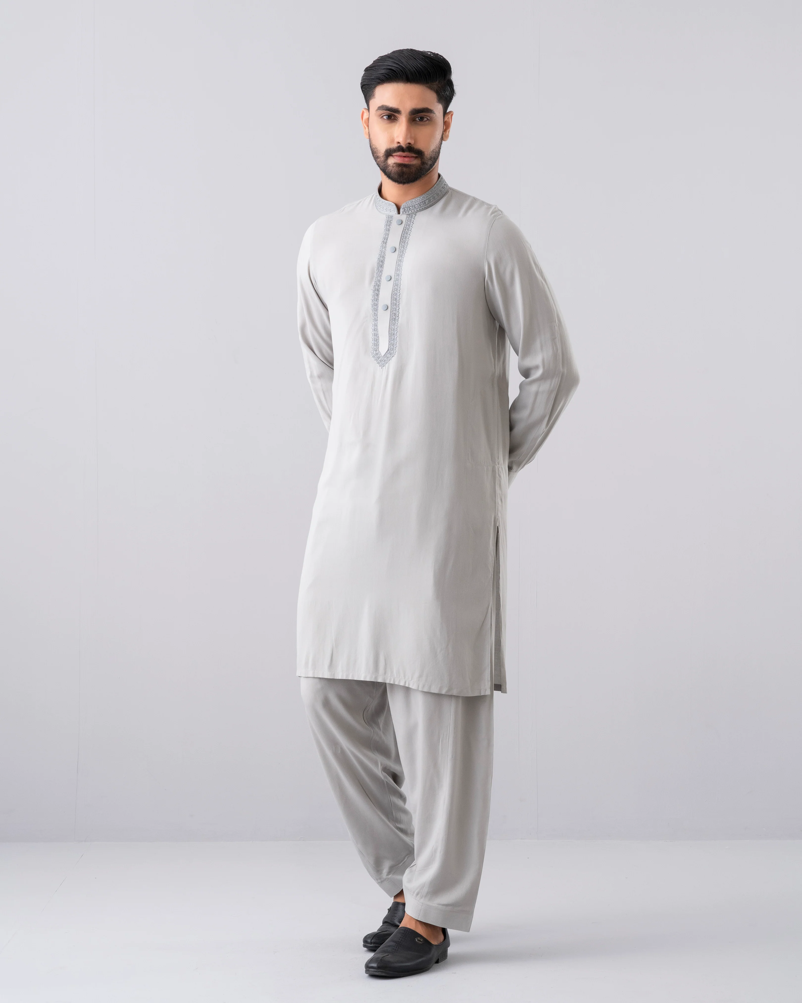 Regular Fit Embroidered Semi-Formal Kabli Set