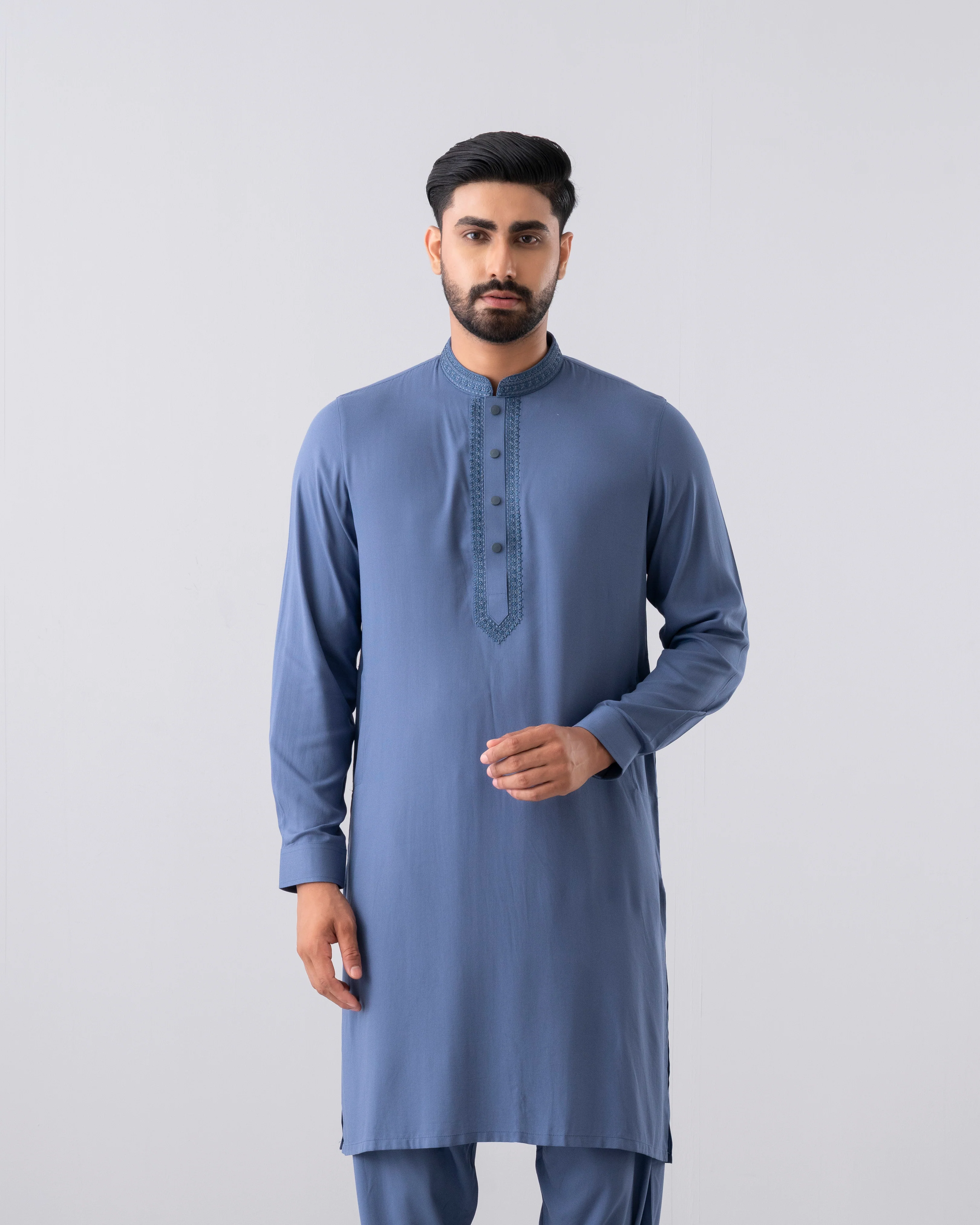 Regular Fit Embroidered Semi-Formal Kabli Set - Image 9
