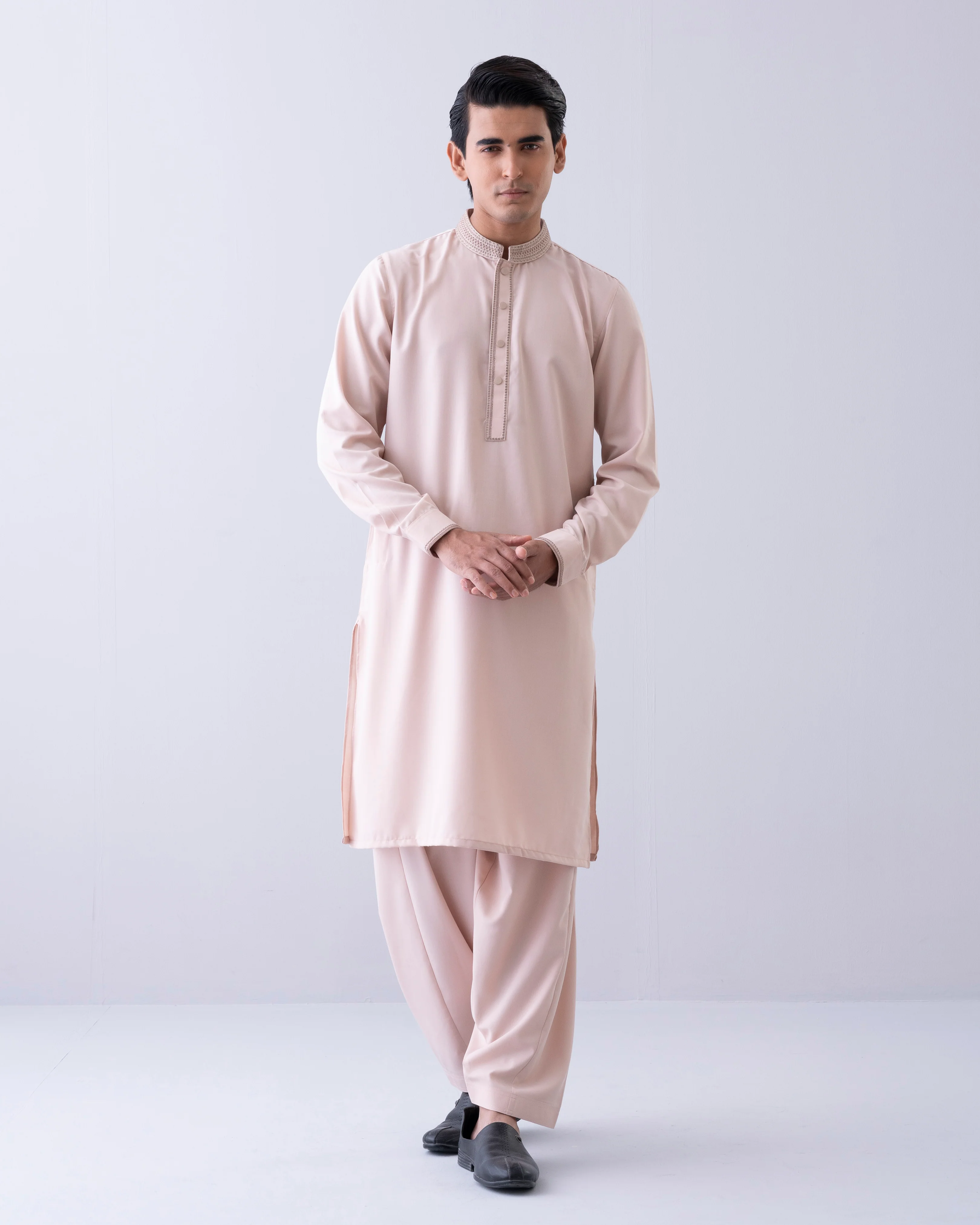 Regular Fit Embroidered Semi-Formal Kabli Set