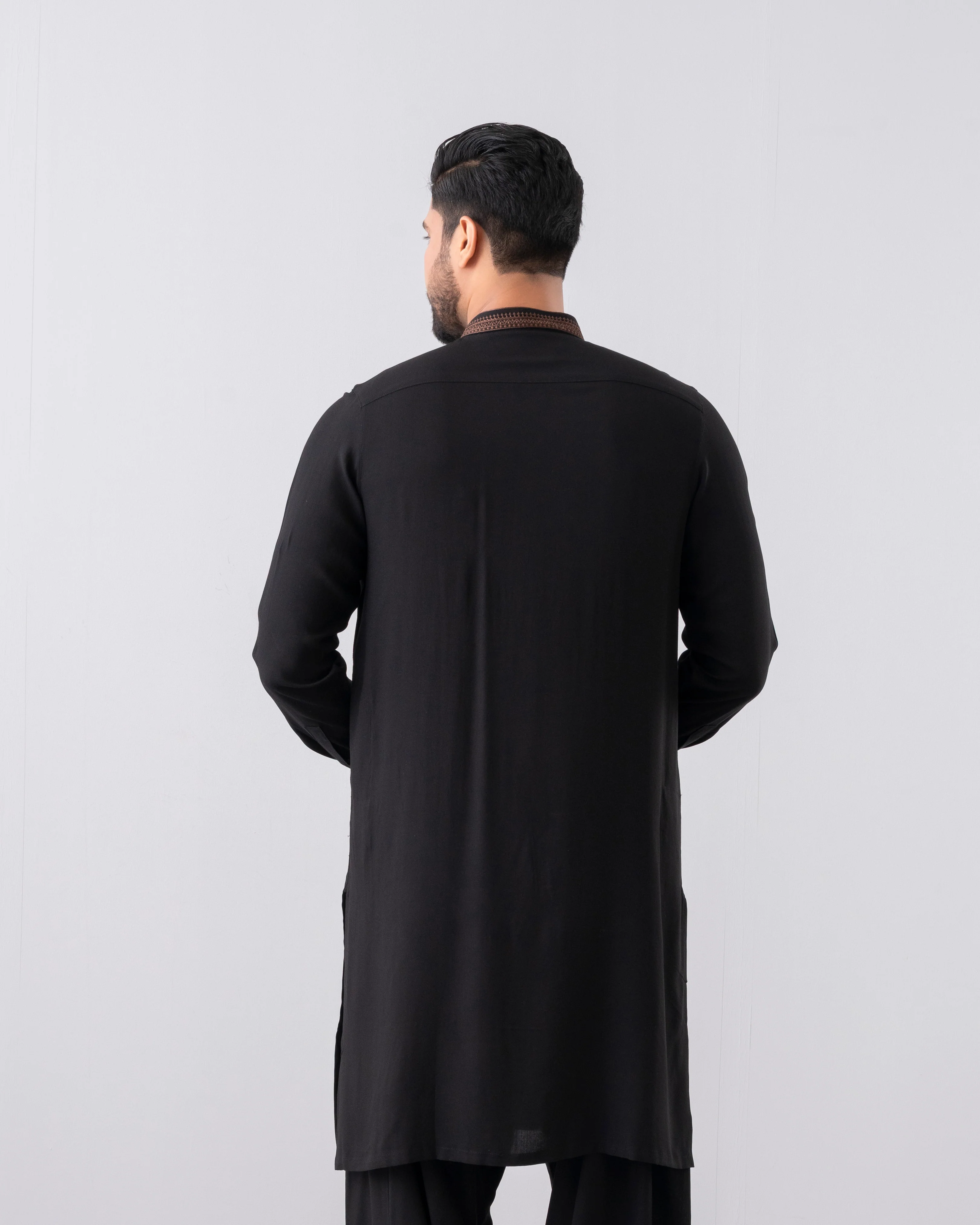 Regular Fit Embroidered Semi-Formal Kabli Set - Image 11