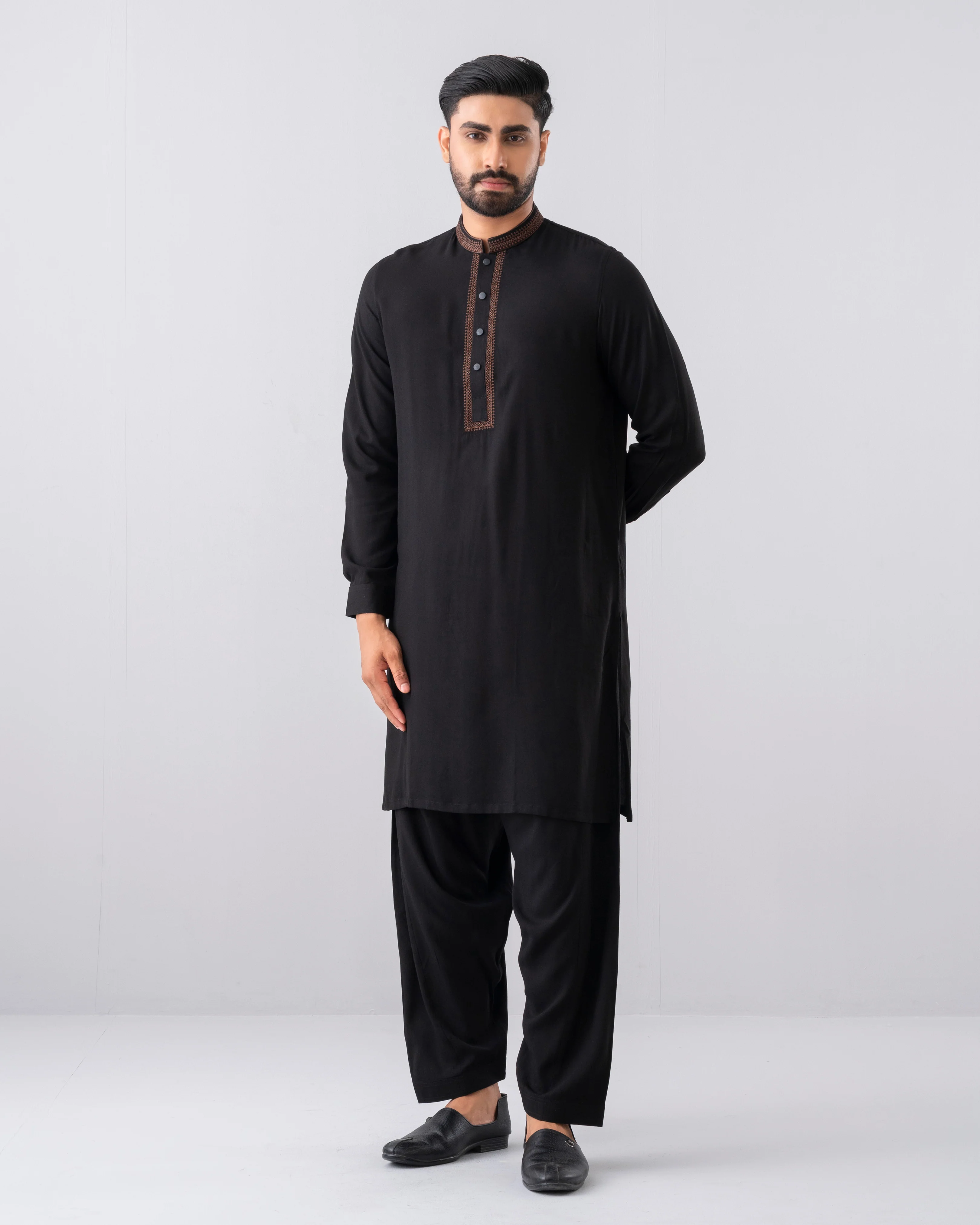 Regular Fit Embroidered Semi-Formal Kabli Set - Image 8