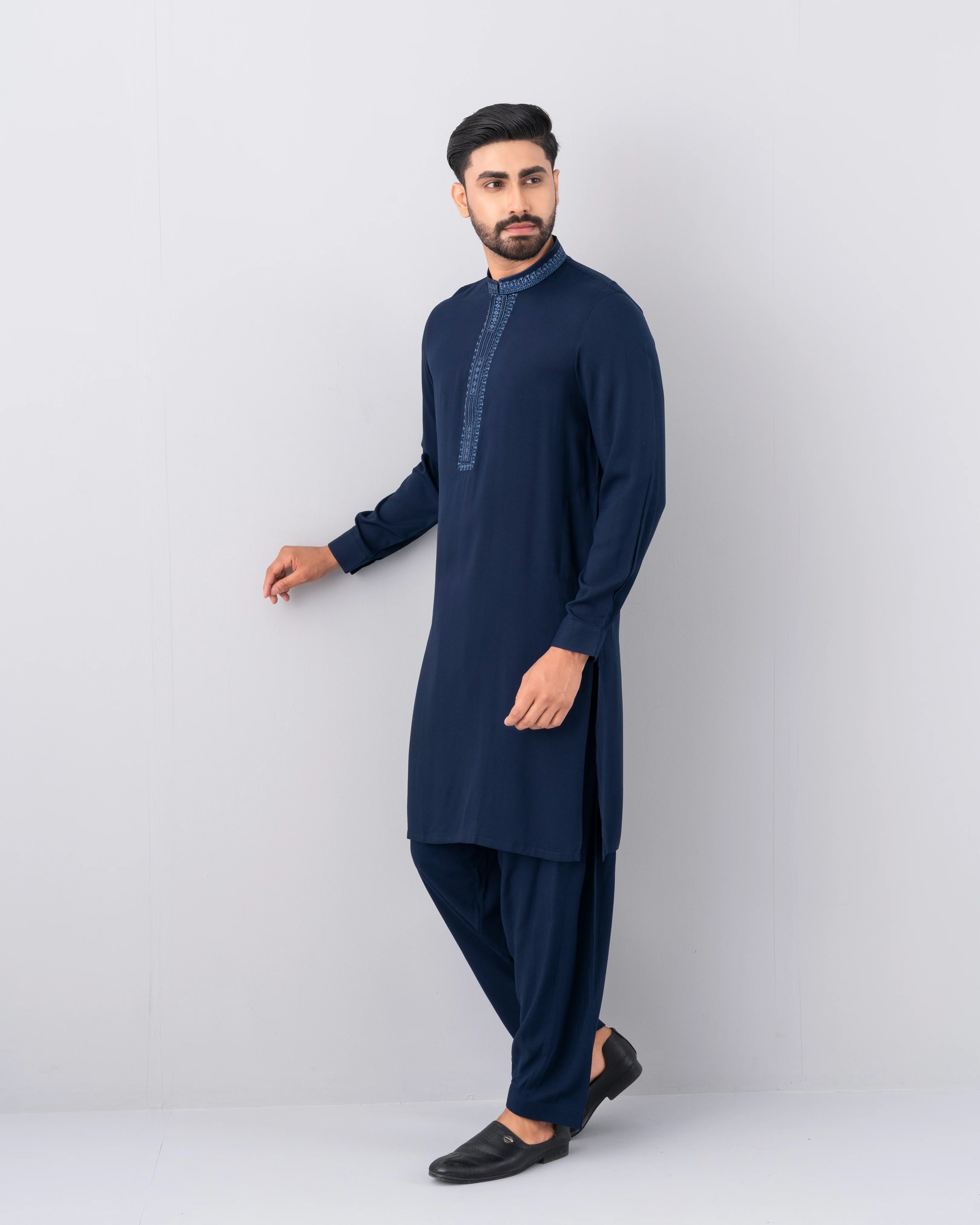 Regular Fit Embroidered Semi-Formal Kabli Set - Image 16
