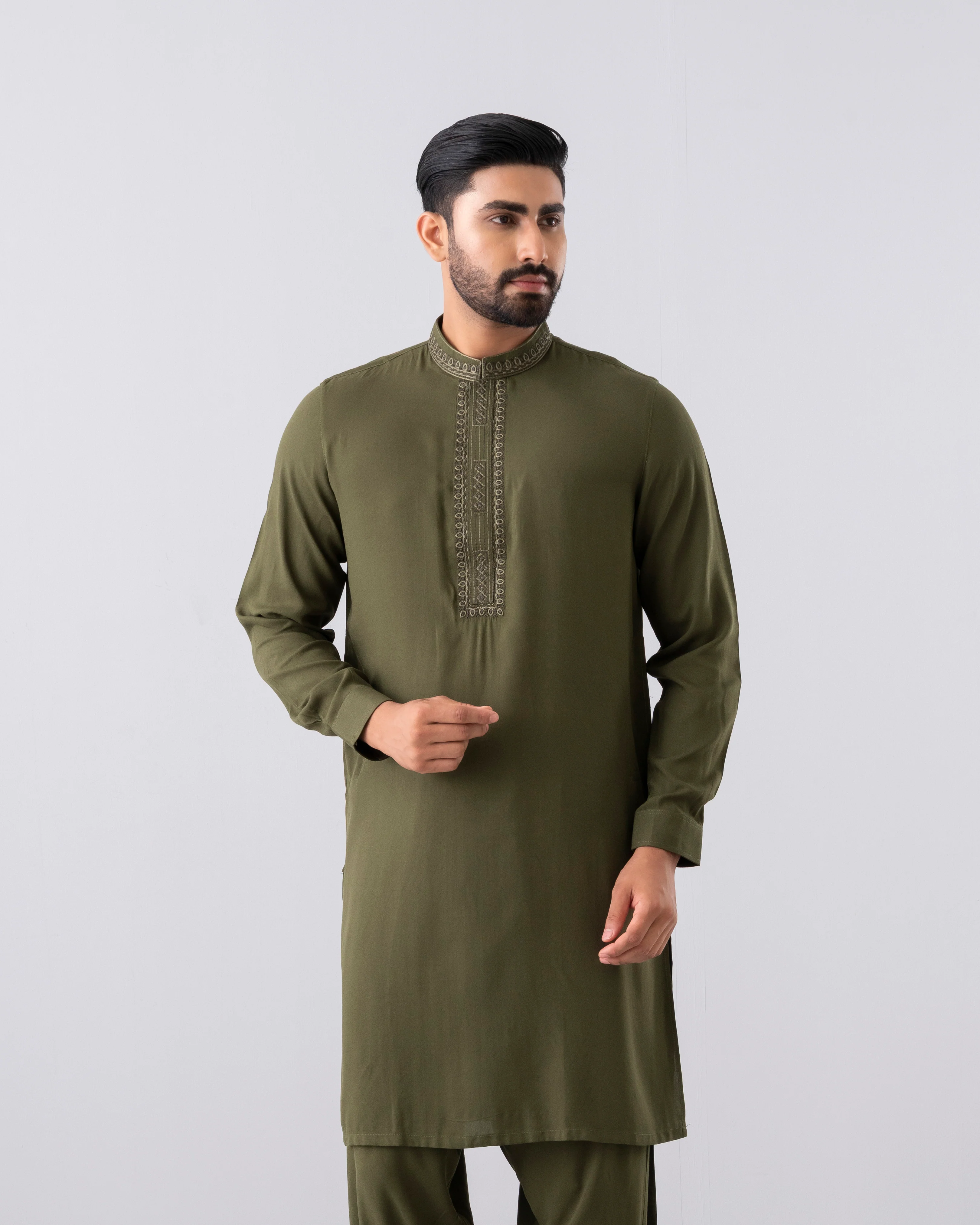 Regular Fit Embroidered Semi-Formal Kabli Set - Image 3