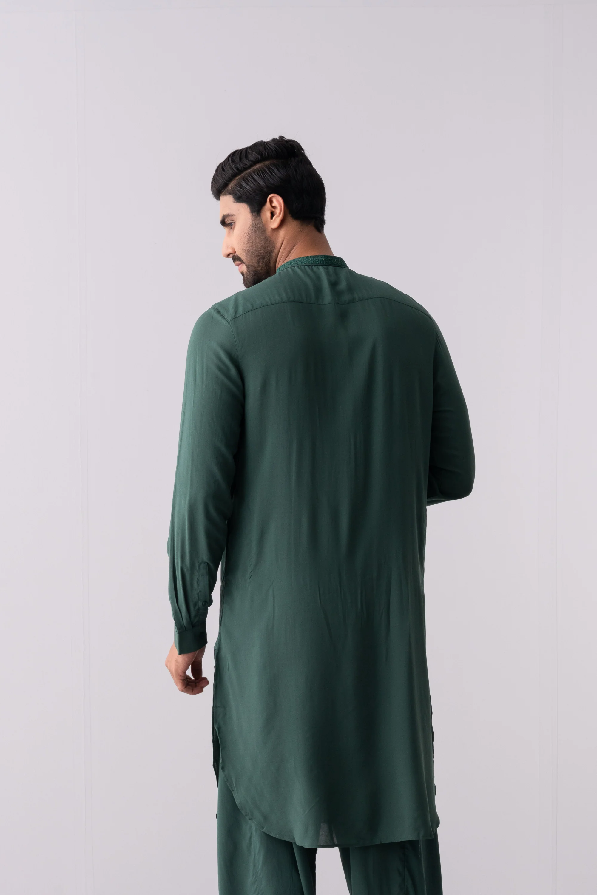Regular Fit Embroidered Semi-Formal Kabli Set - Image 10