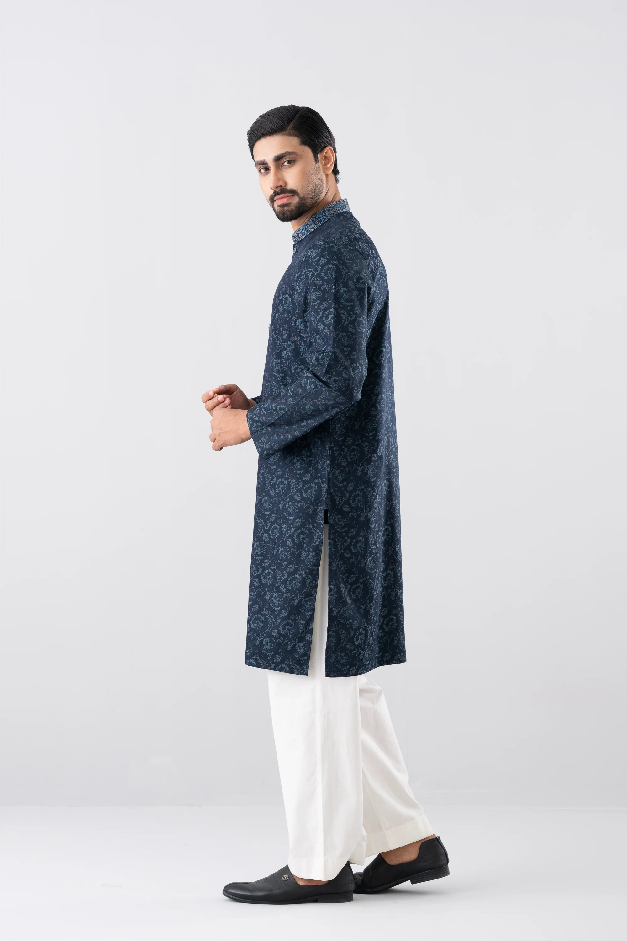 Regular Fit Embroidered Semi-Formal Panjabi - Image 3