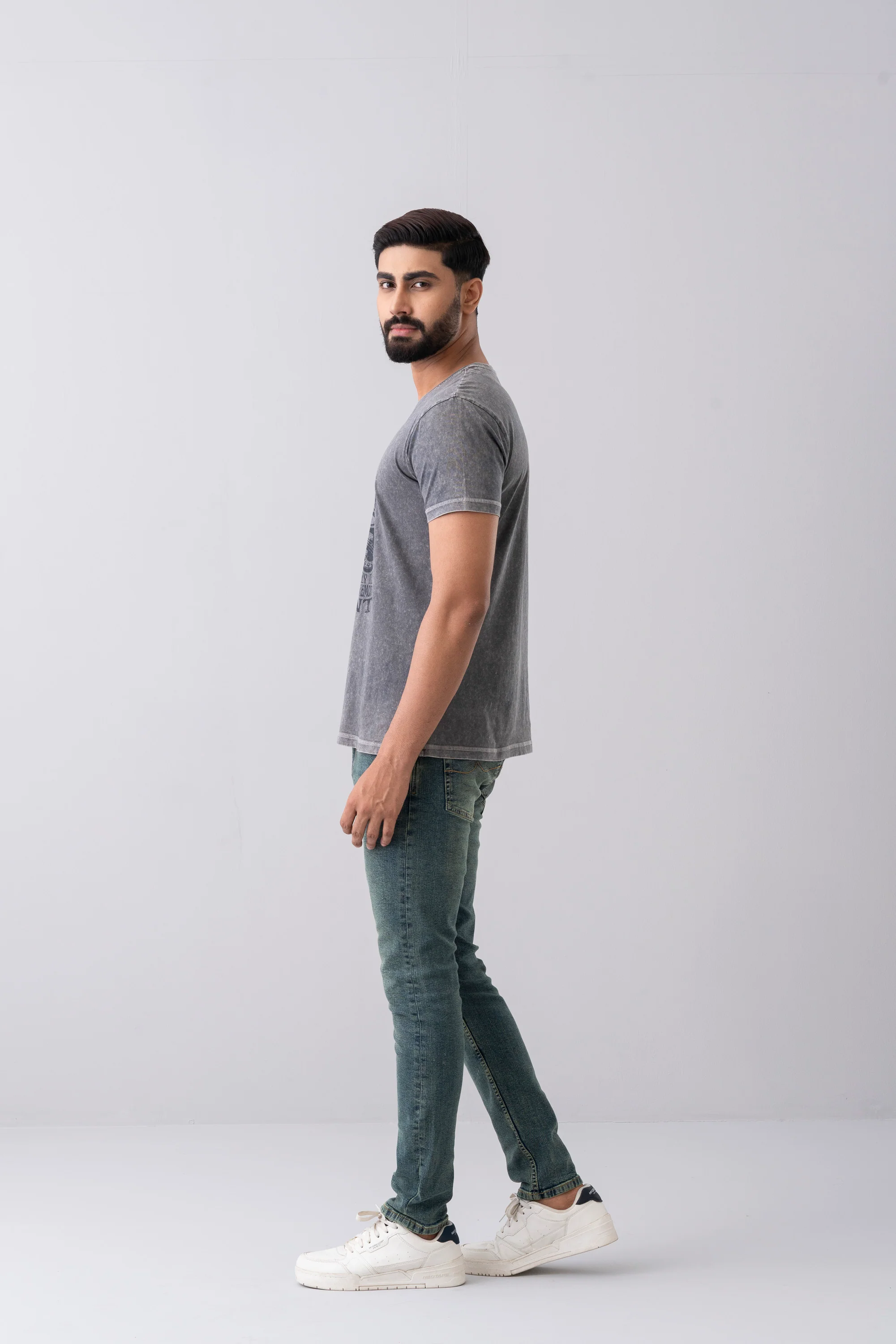 Regular Fit Vintage Wash Printed T-Shirt - Image 3