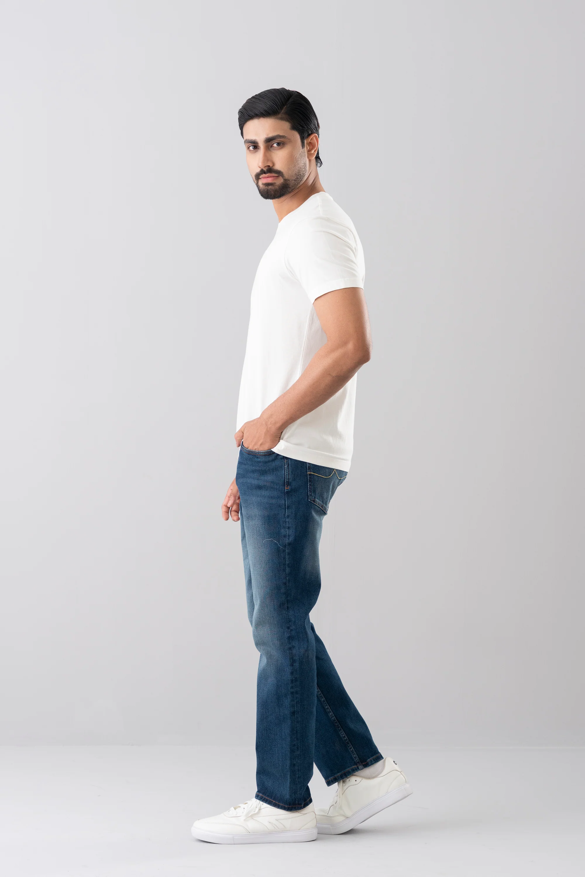 Regular Fit Solid T-Shirt - Image 3