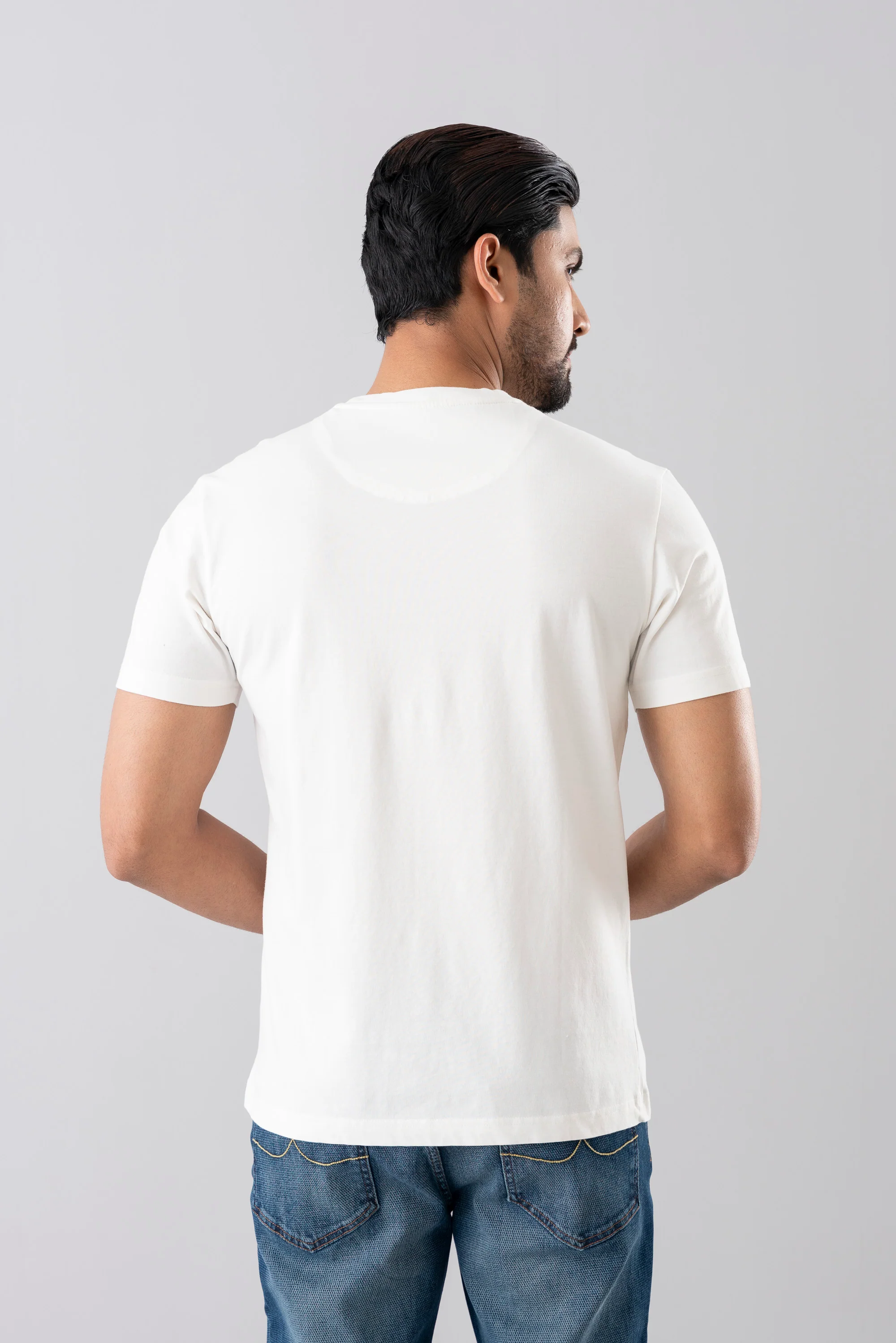 Regular Fit Solid T-Shirt - Image 4