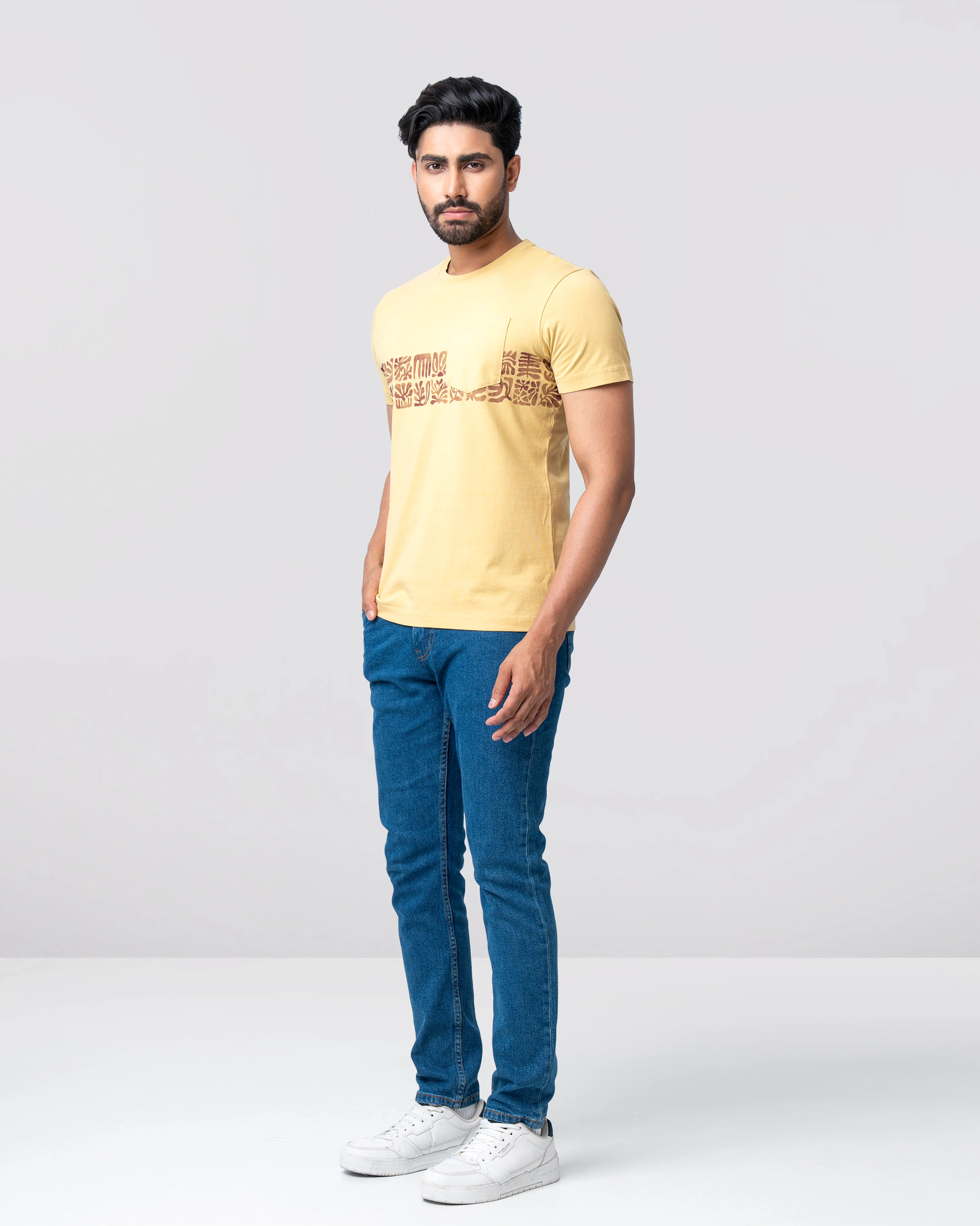Regular Fit Graphic T-Shirt - Image 5