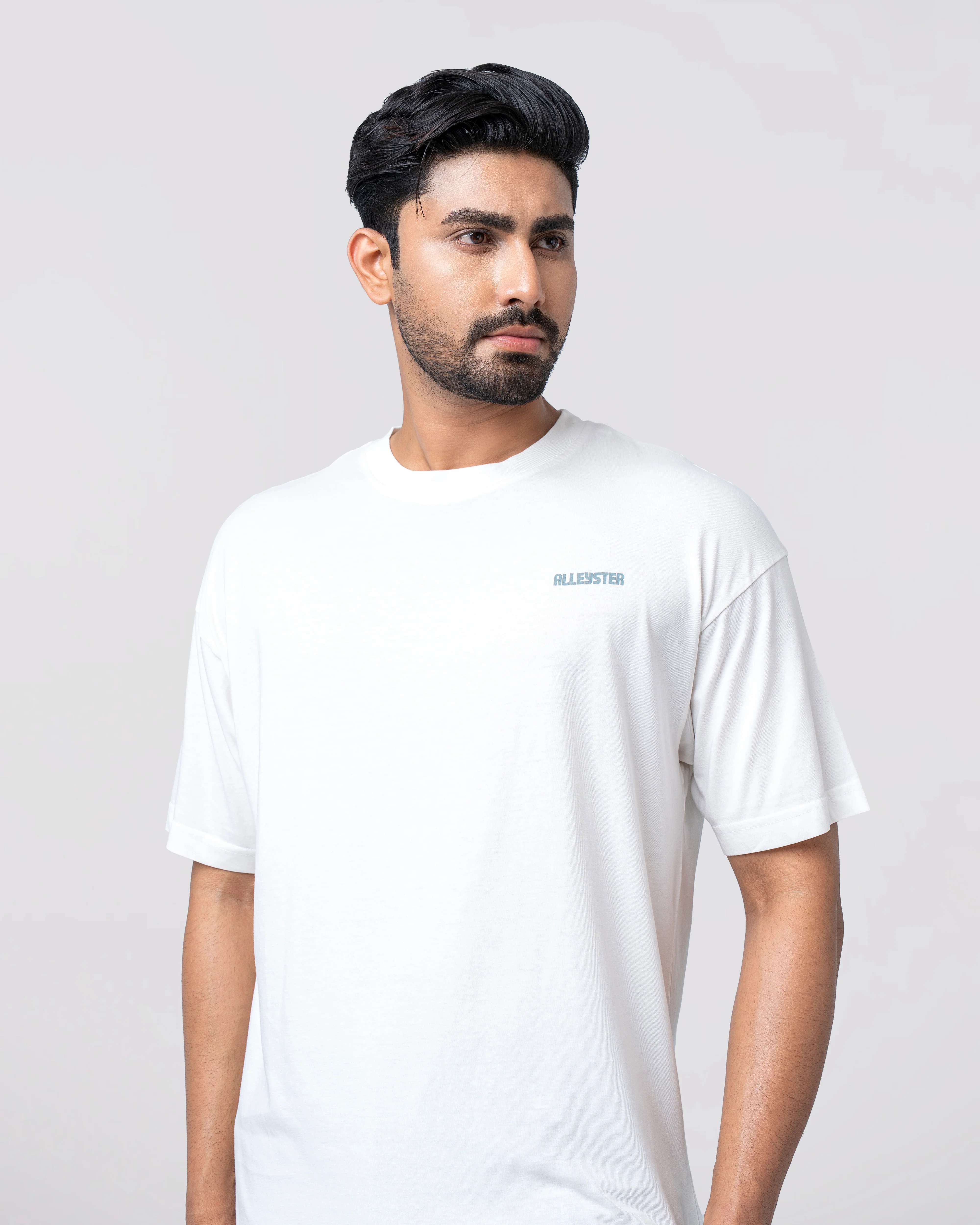 Oversized Fit Graphic T-Shirt - Image 2