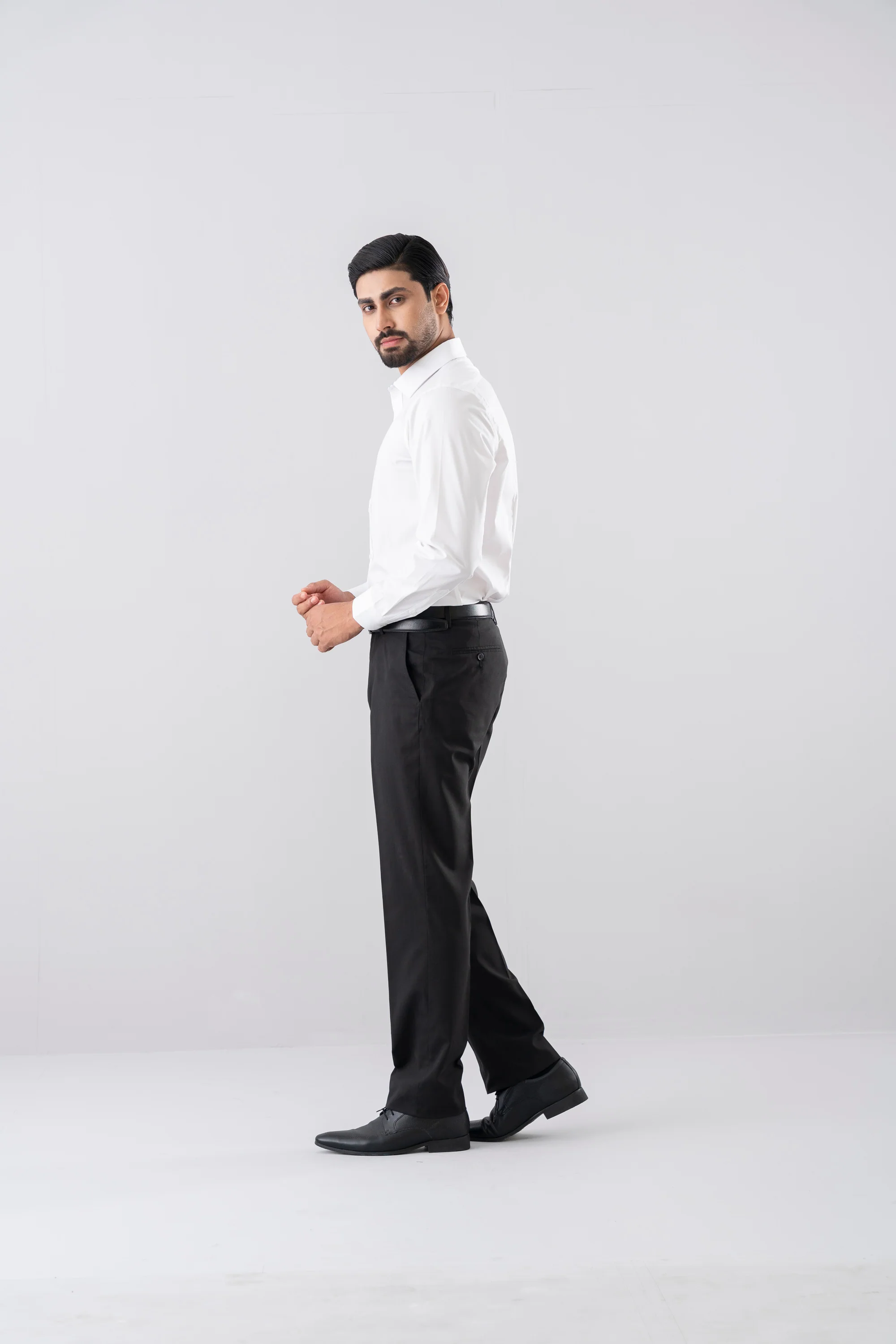 Slim Fit Solid Dyed Poplin Templeton Formal Shirt - Image 3