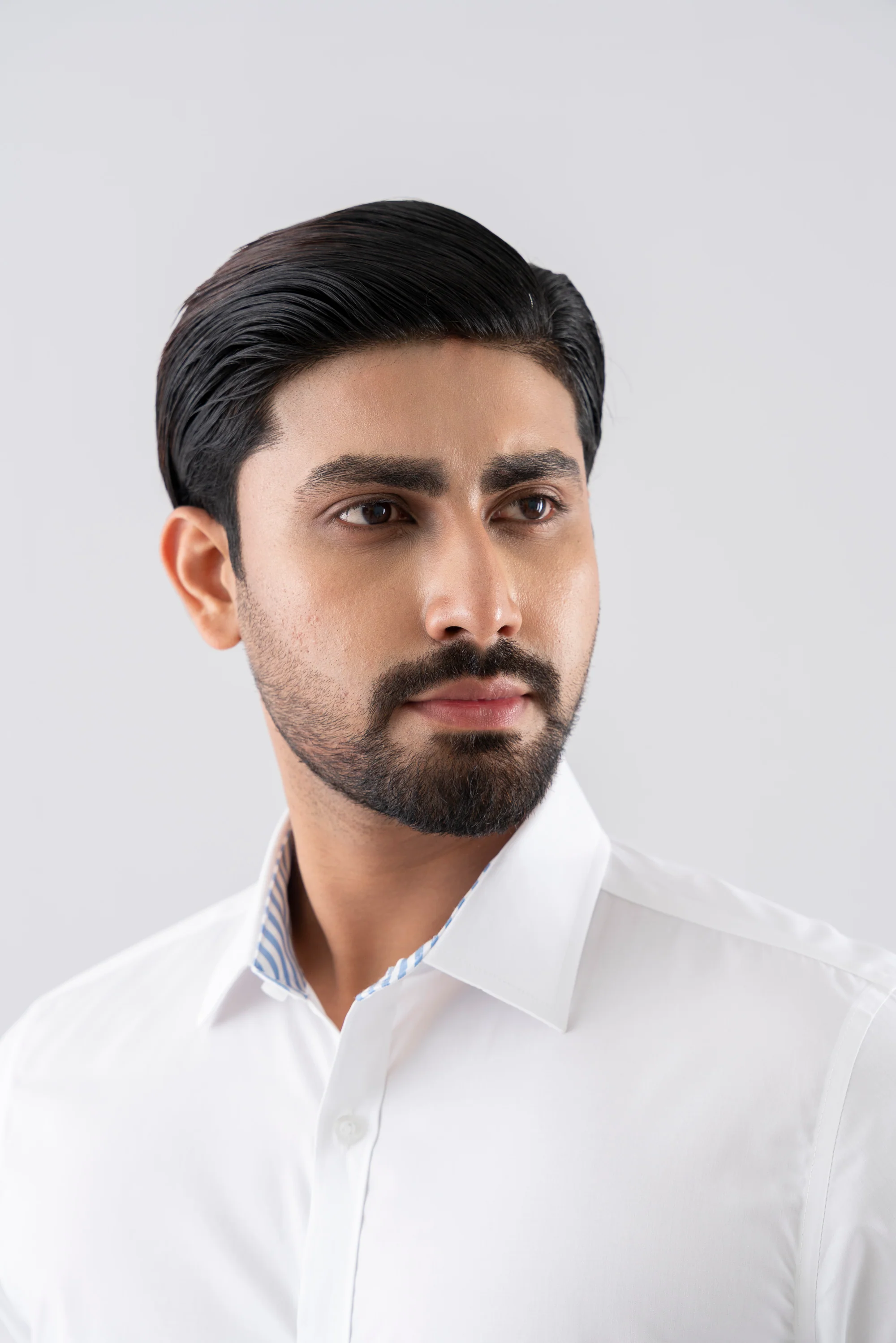 Slim Fit Solid Dyed Poplin Templeton Formal Shirt - Image 6
