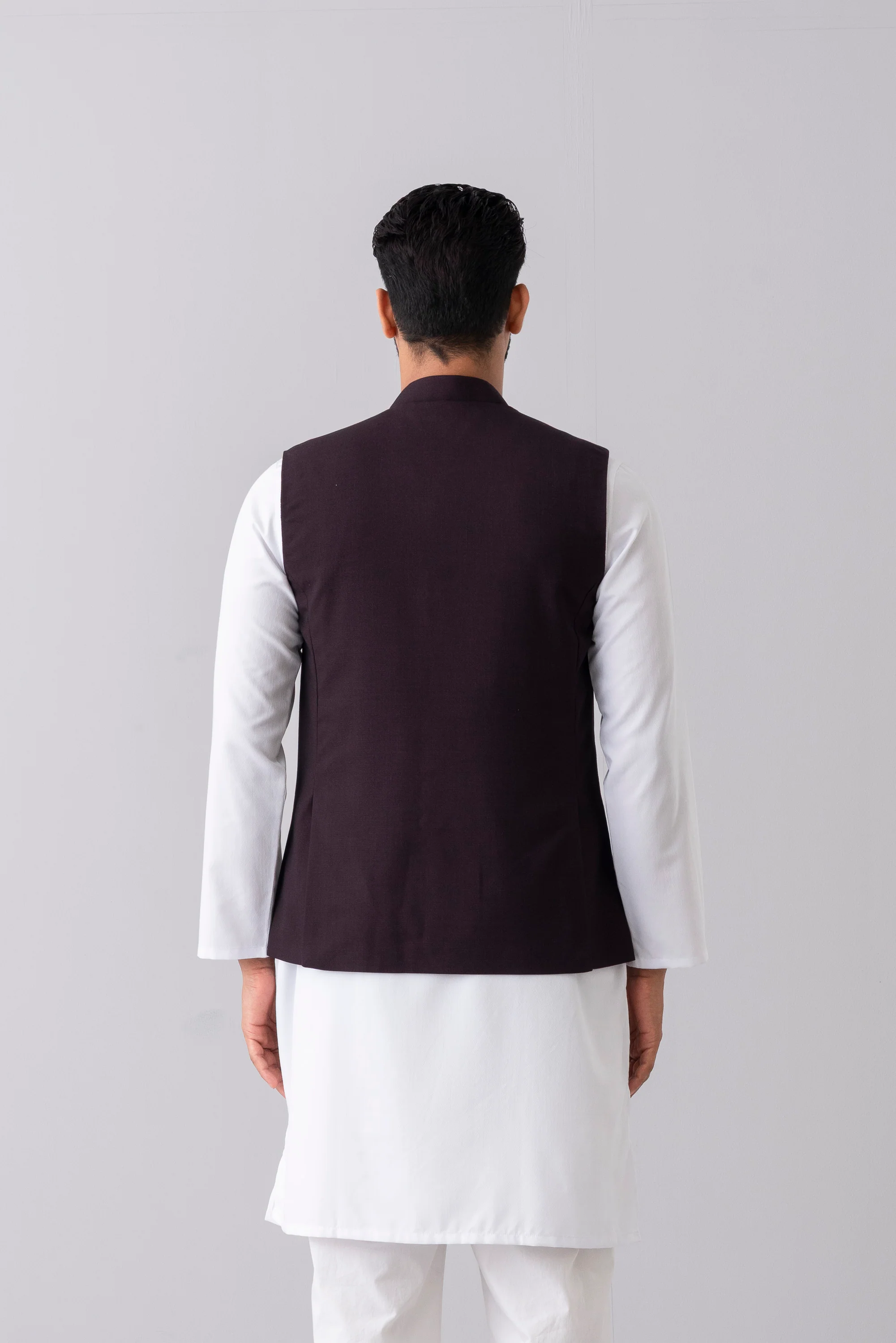 Regular Fit Embroidered Formal Waistcoat - Image 4