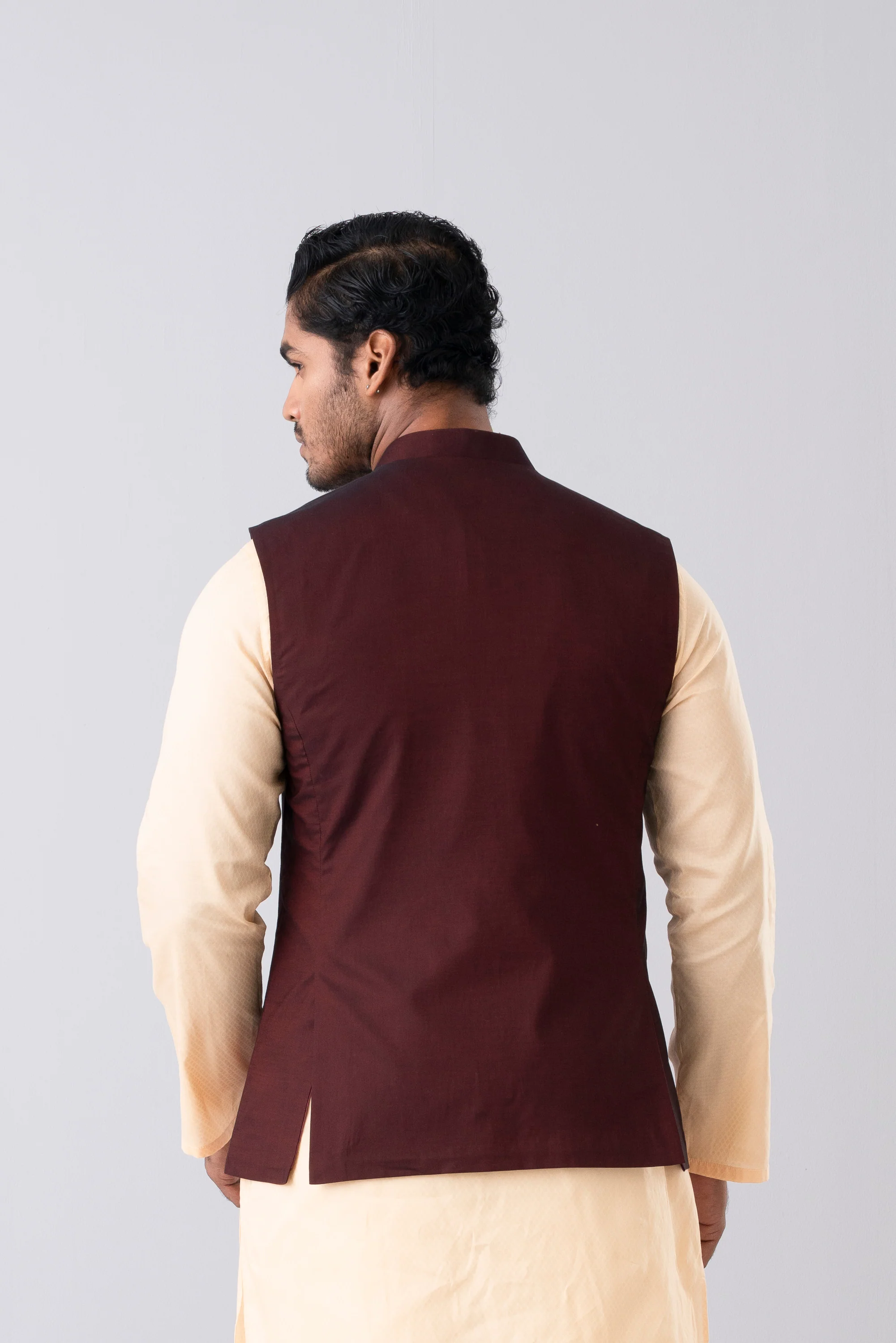 Regular Fit Embroidered Semi-Formal Waistcoat - Image 4
