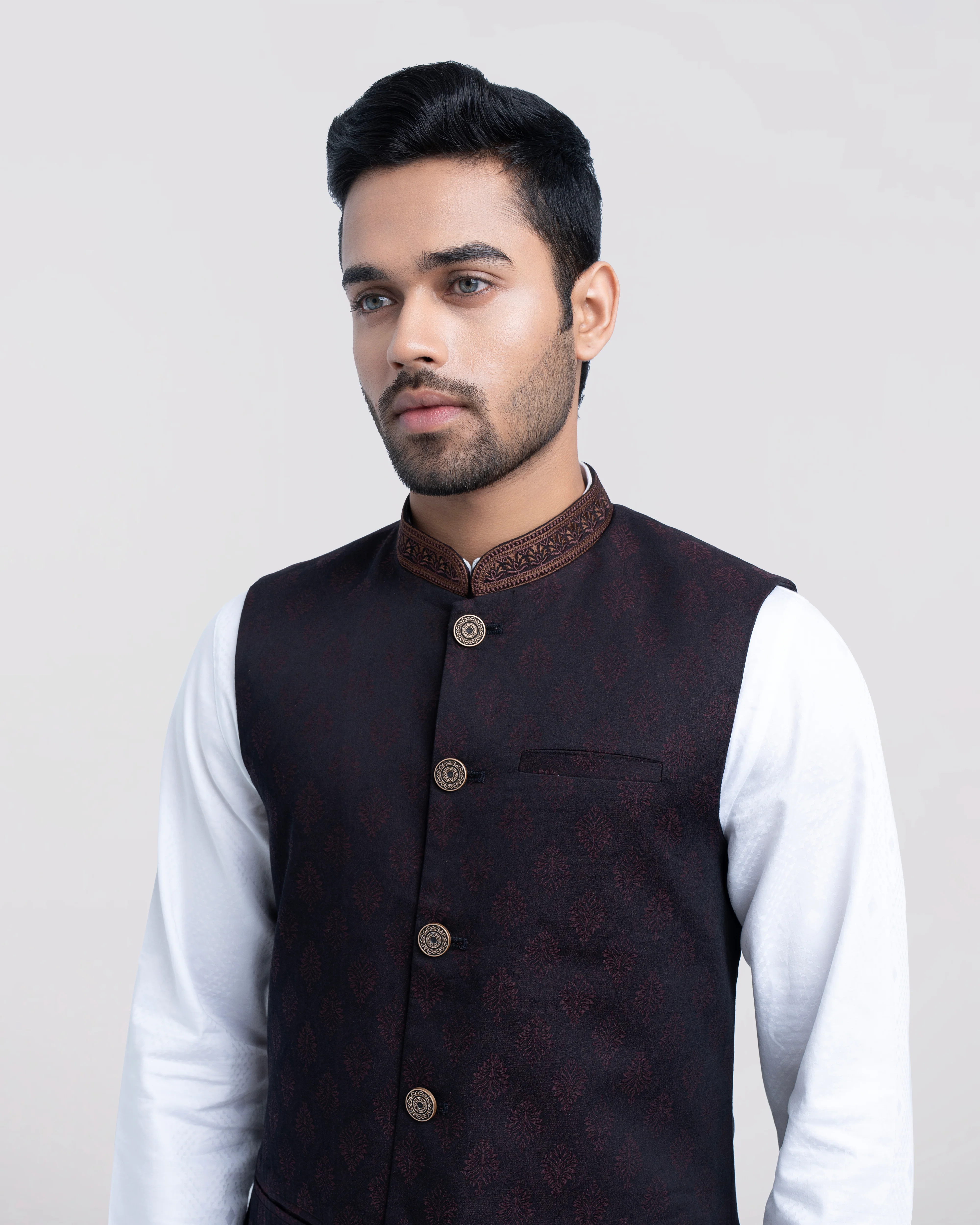 Regular Fit Embroidered Semi-Formal Waistcoat - Image 10