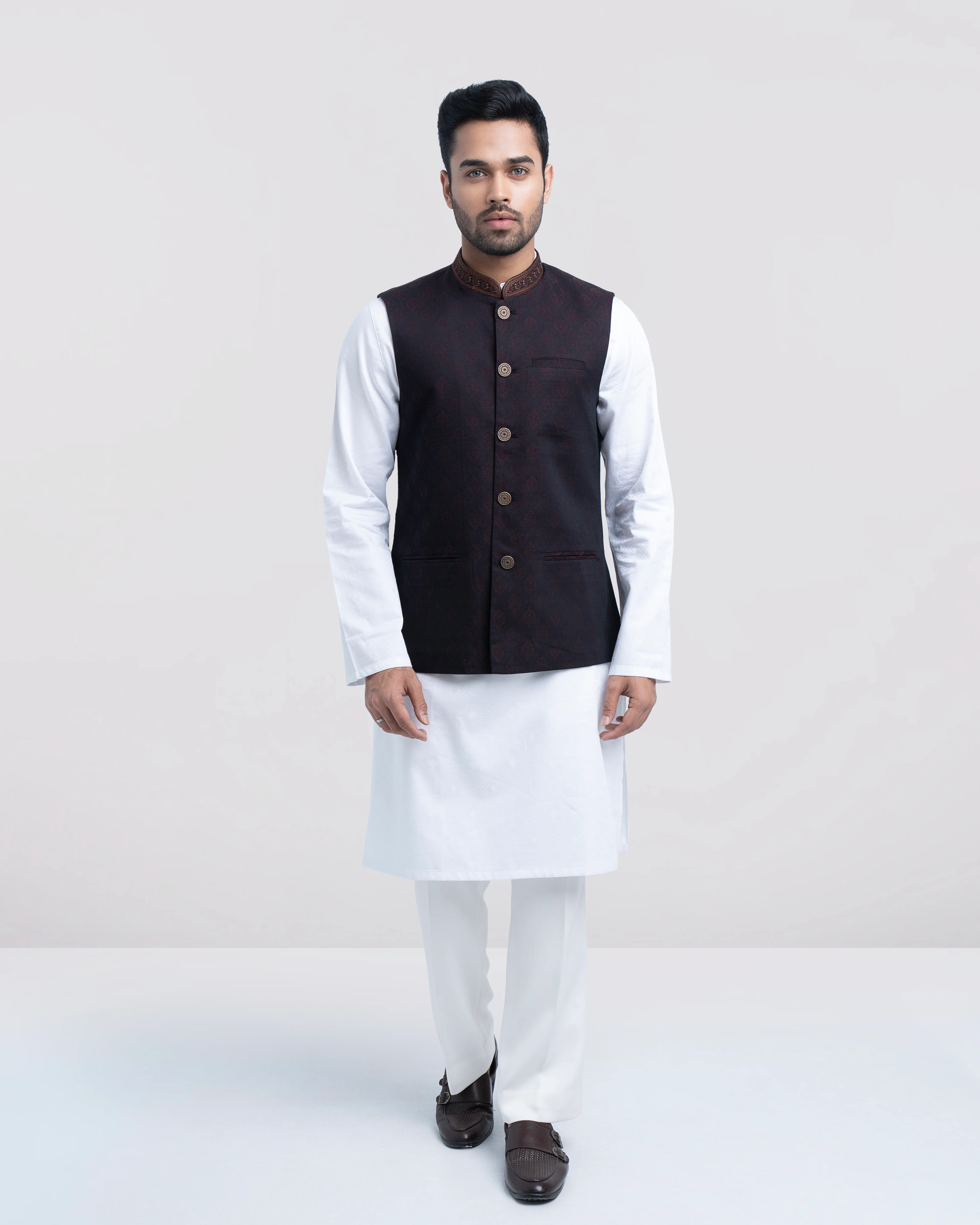 Regular Fit Embroidered Semi-Formal Waistcoat - Image 7
