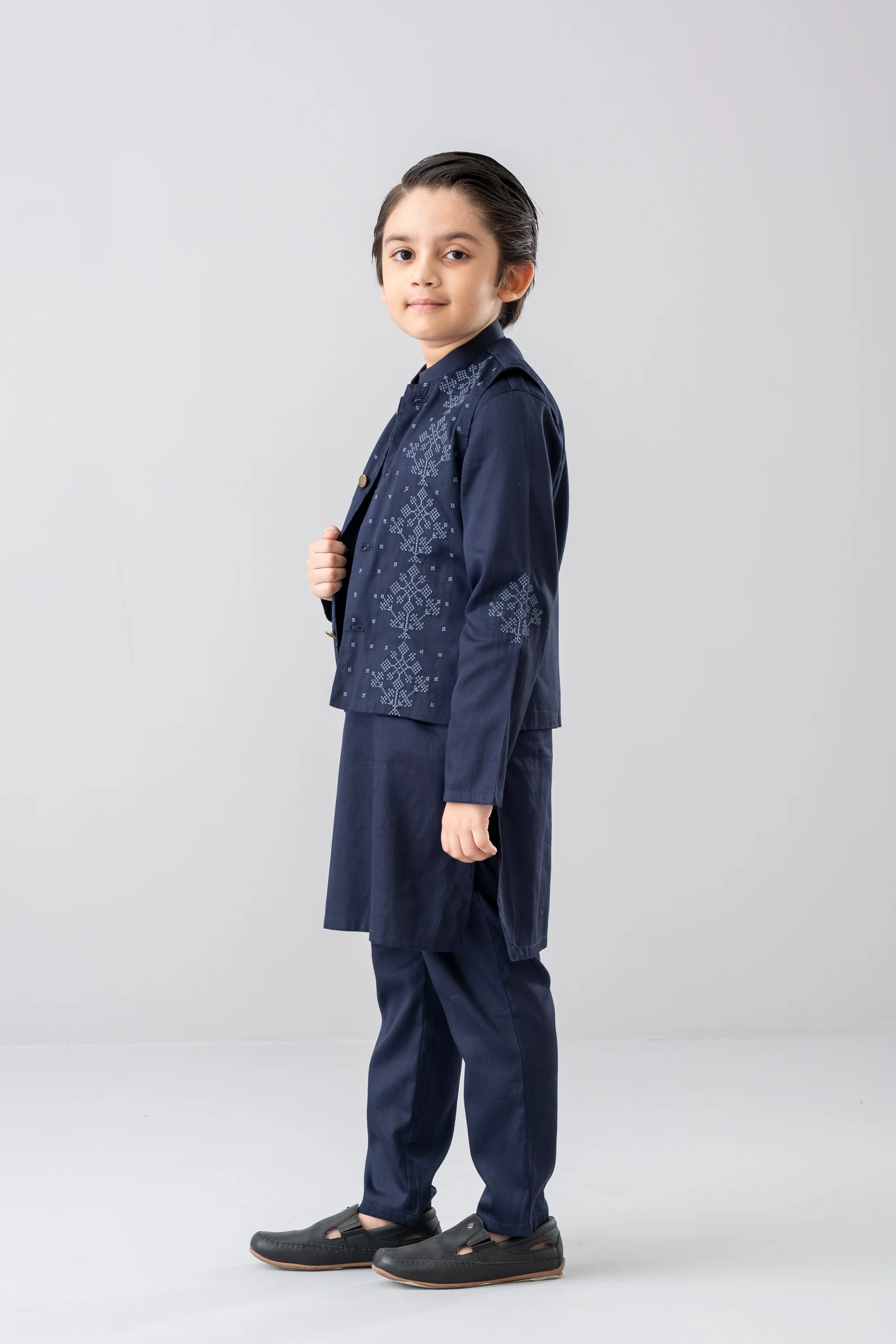 Prince Kurta Set (8-15 Years) - Image 9