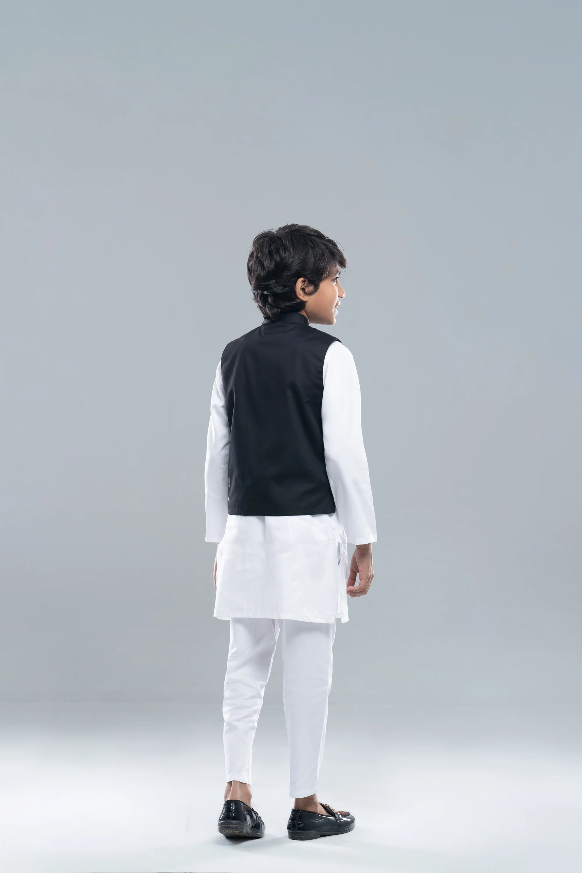 Prince Kurta Set (4-7 Years) - Image 4