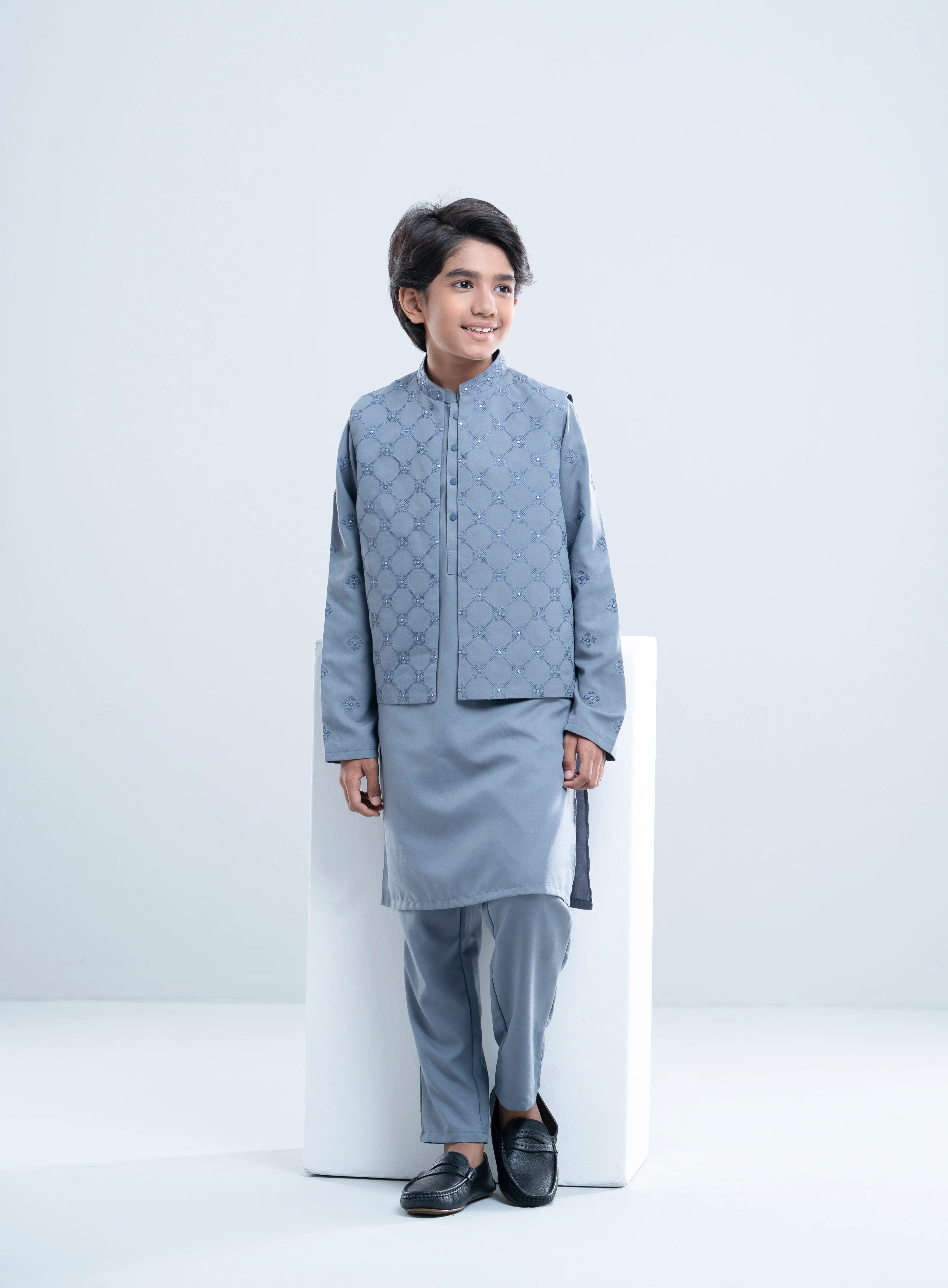 Prince Kurta Set (8-14 Years) - Image 5