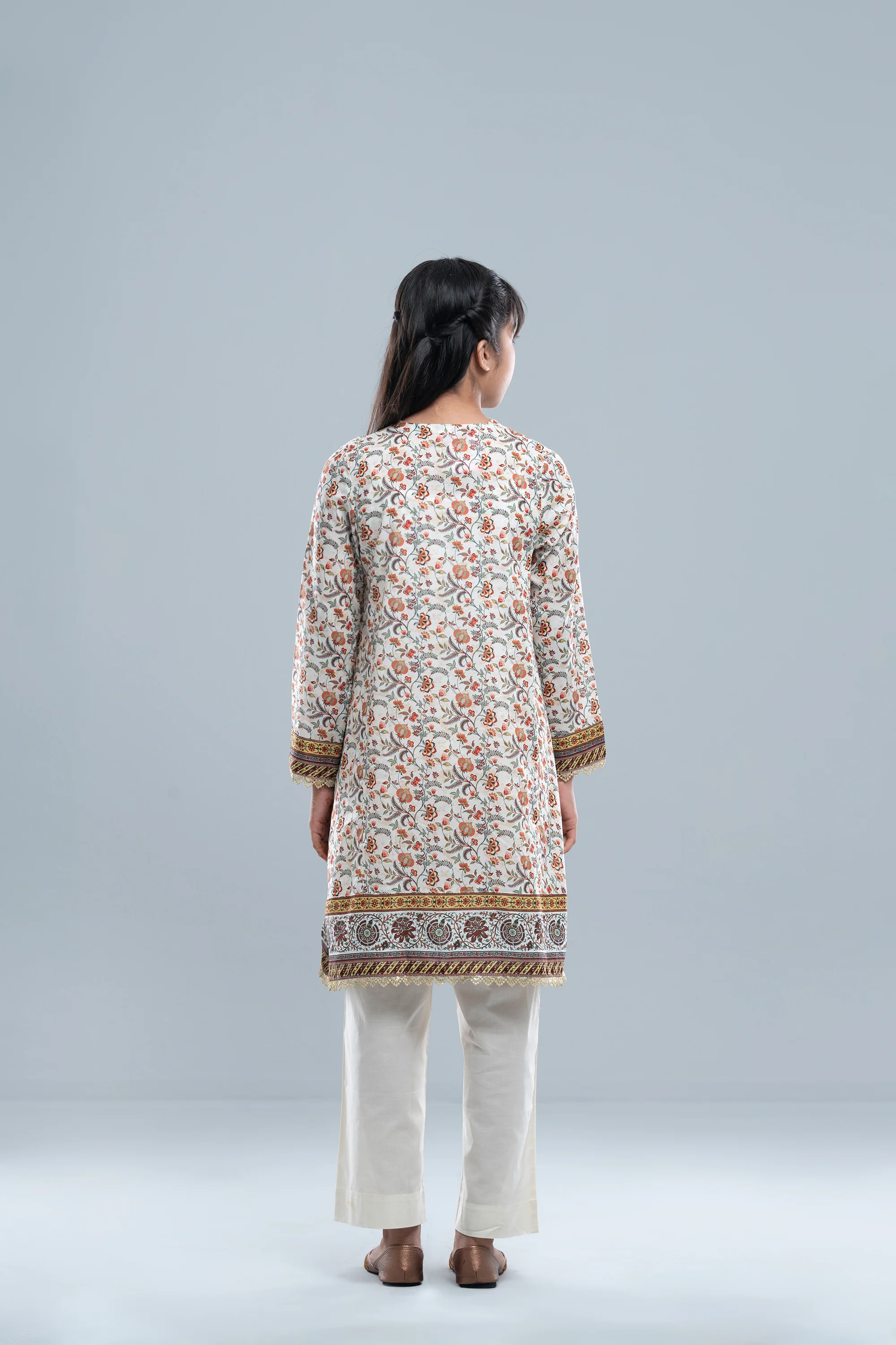 Relaxed Fit Printed Three-Piece Princess Lawn with Chiffon Dupatta (10-14 Years) - Image 4